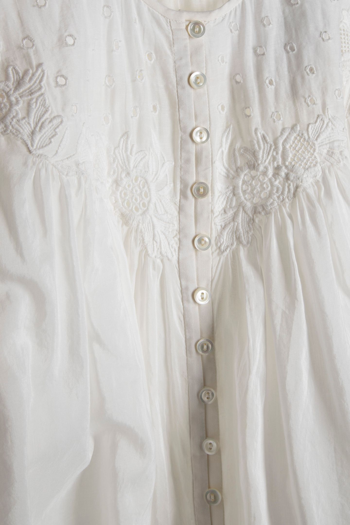 GREGORIA WHITE 4