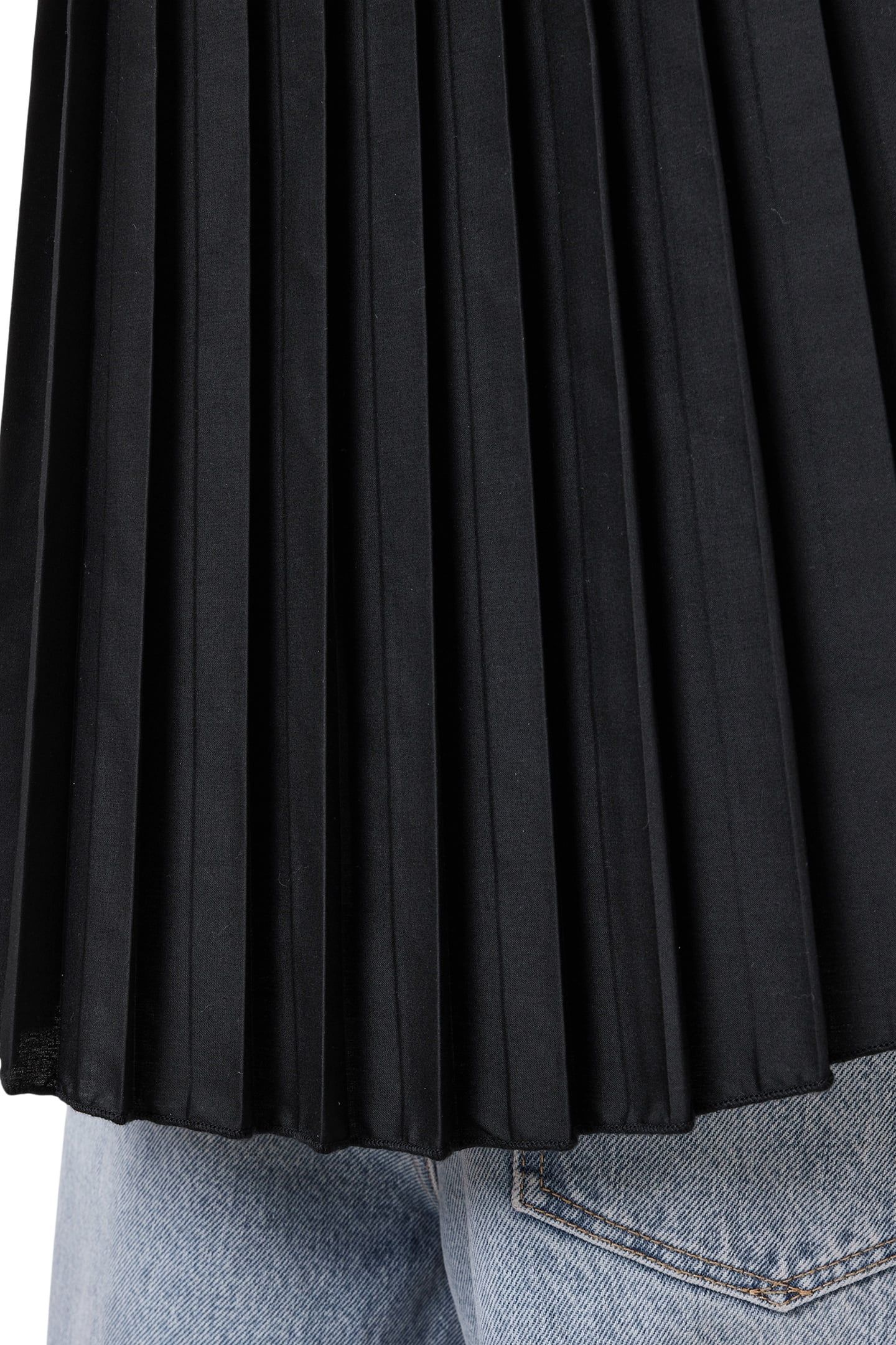 PIA TEE BLACK 8