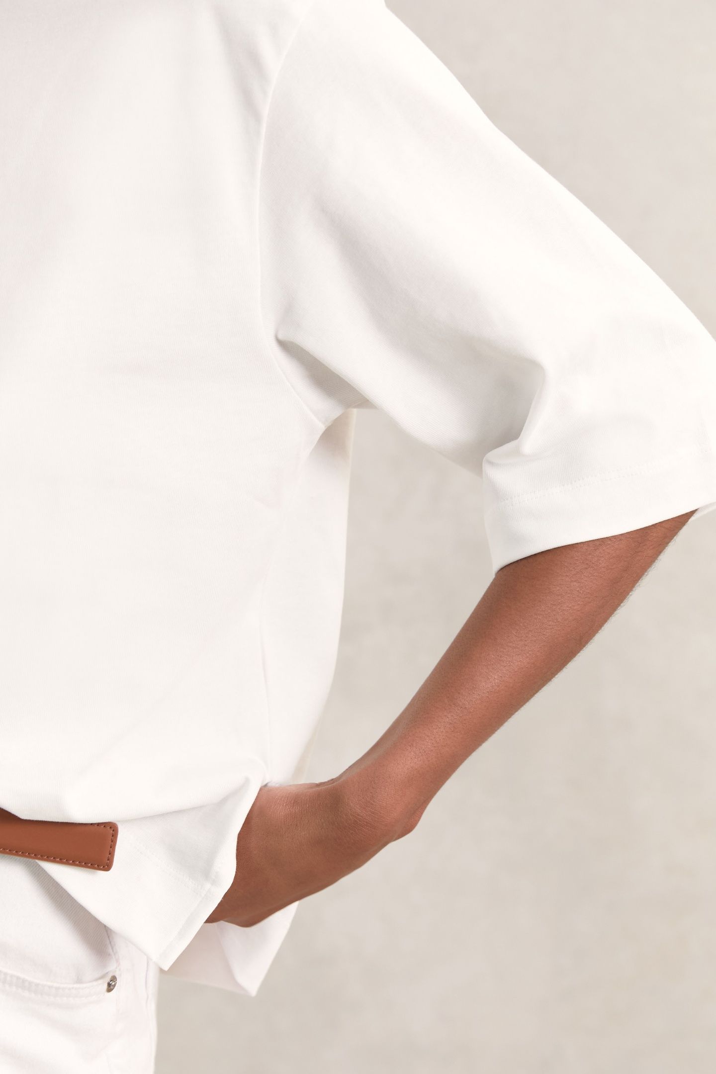 OVERSIZED T-SHIRT WHITE 3