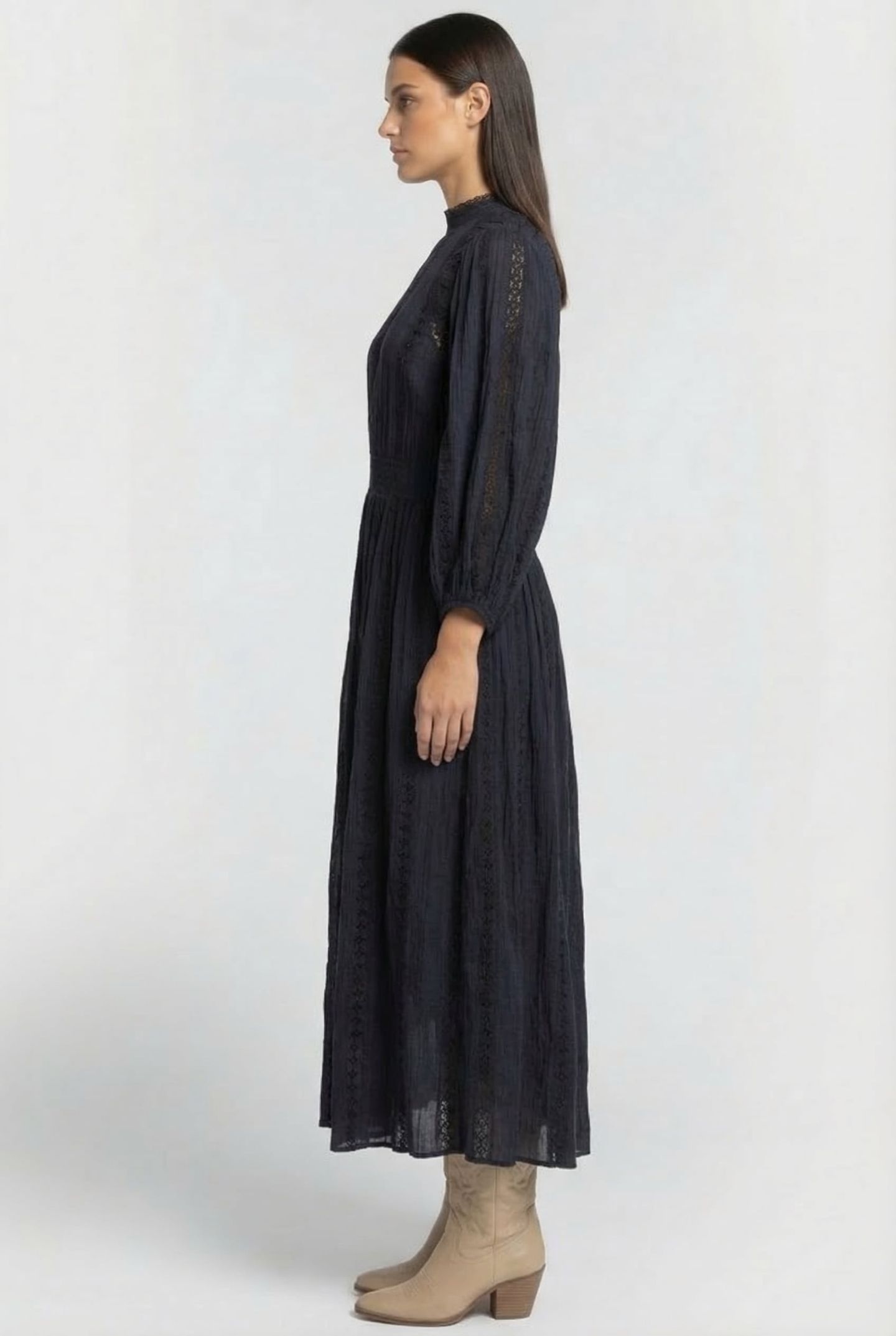 JAENA BLACK 3