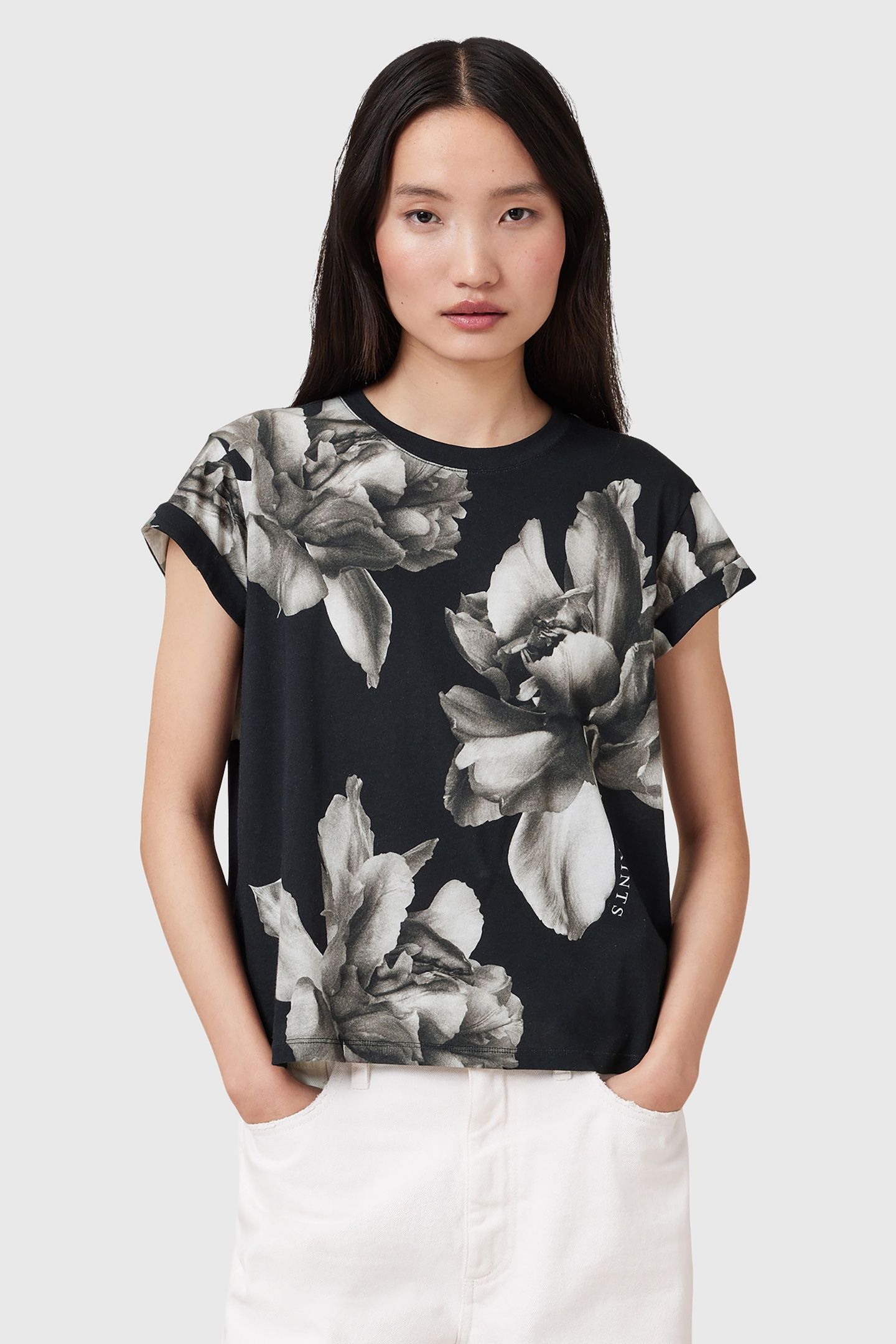 ANNA TEE IONE BLACK 1