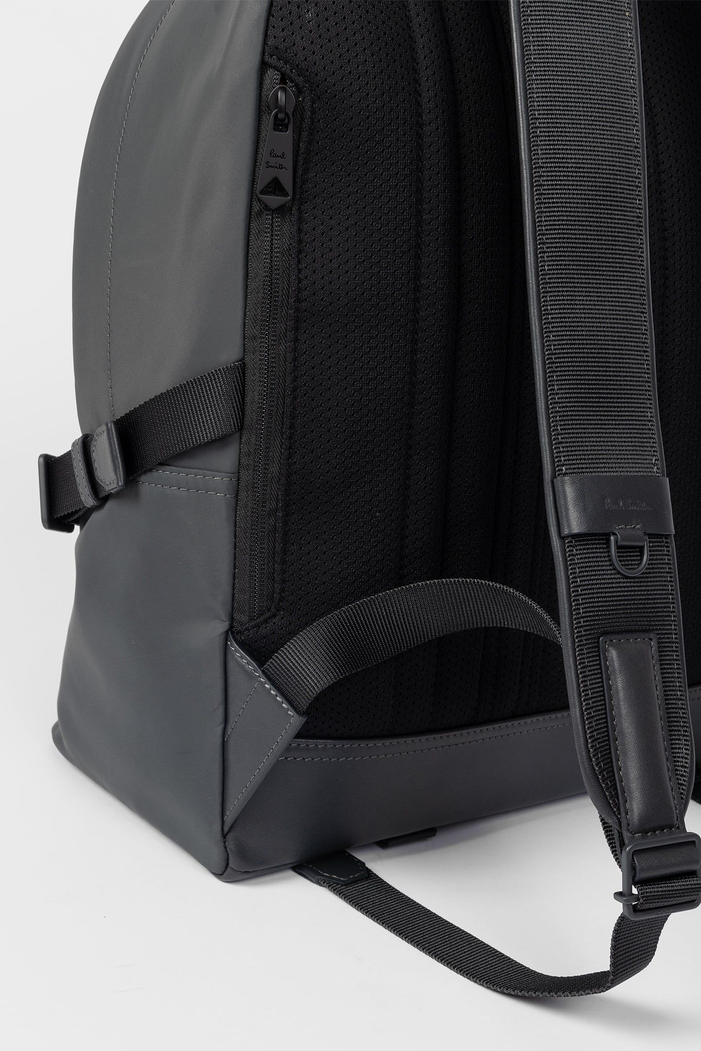 BAG BACKPACK GREY 9