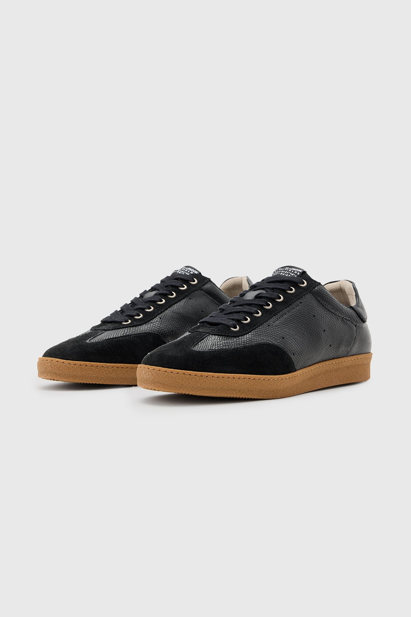 LEO LOW TOP BLACK/GUM 3