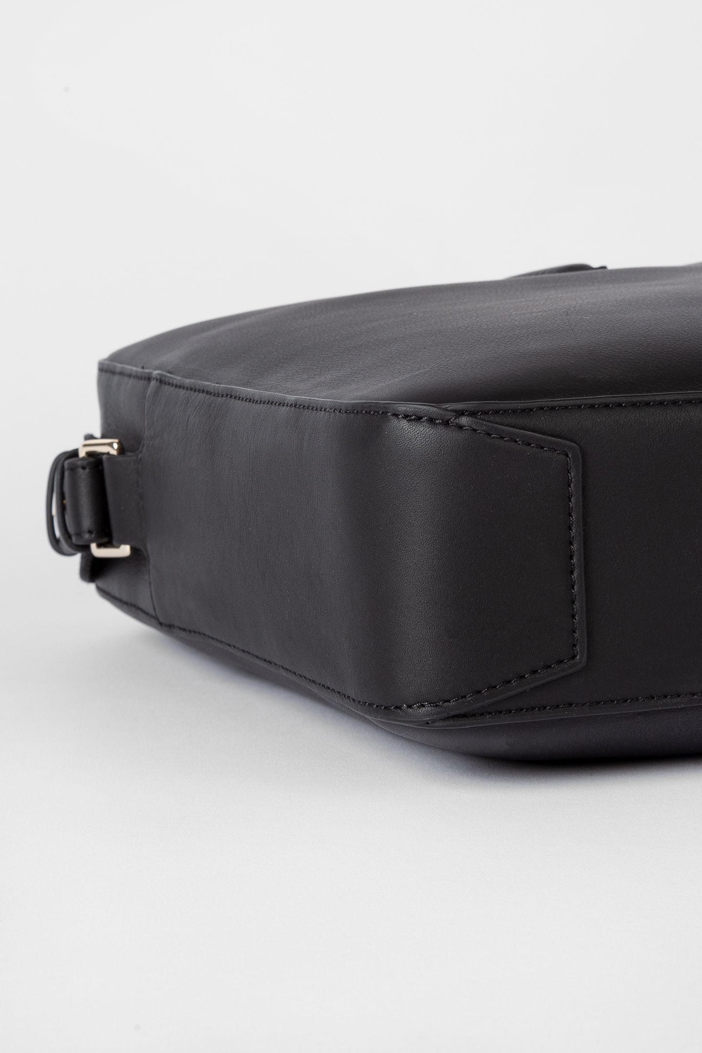 BAG FOLIO STRIPED BLACK 7