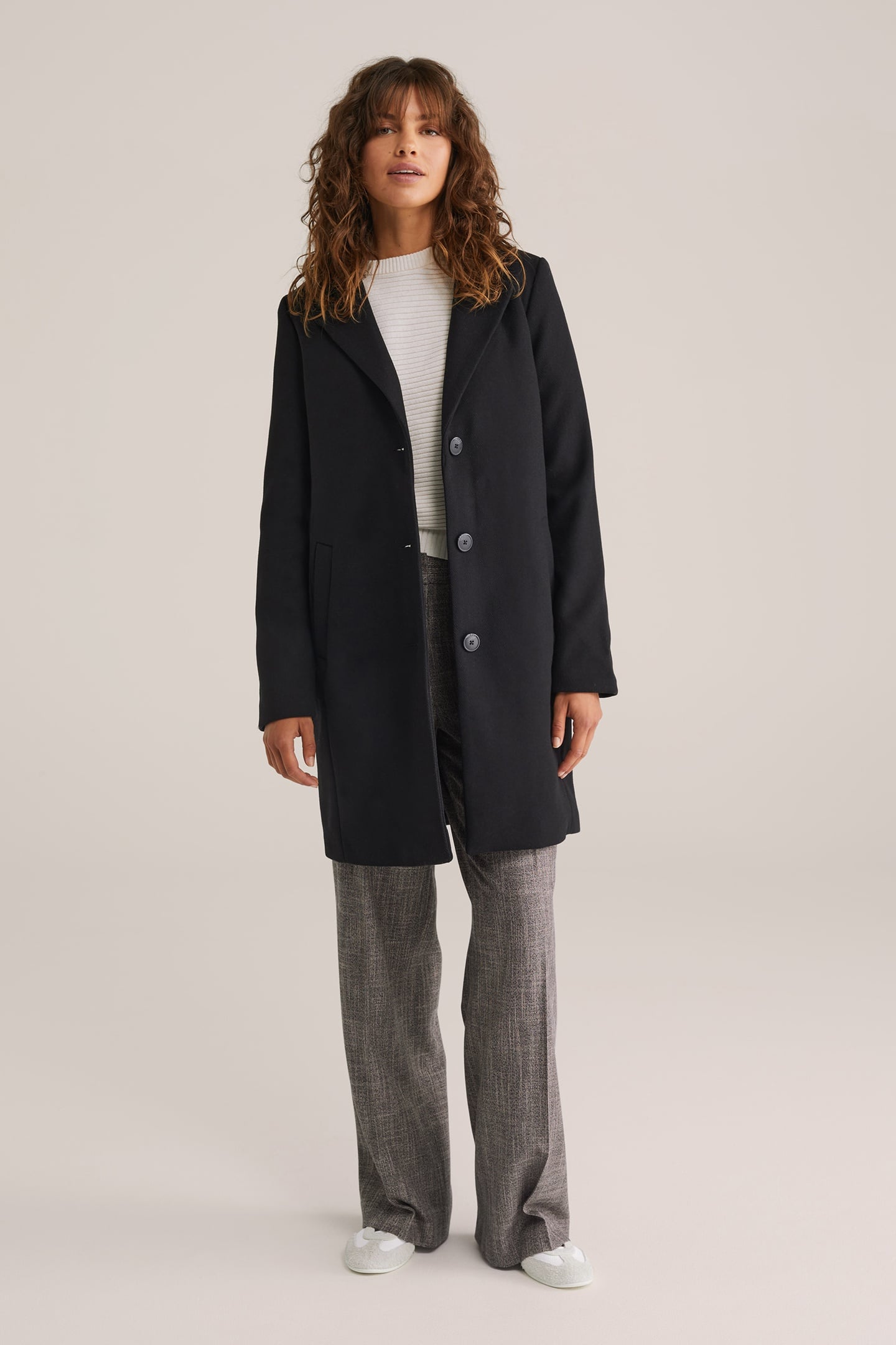 COAT BLACK 2