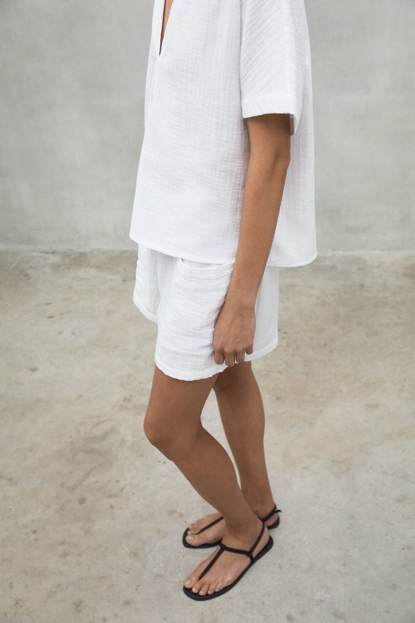 YERAALF SHORTS WHITE 2