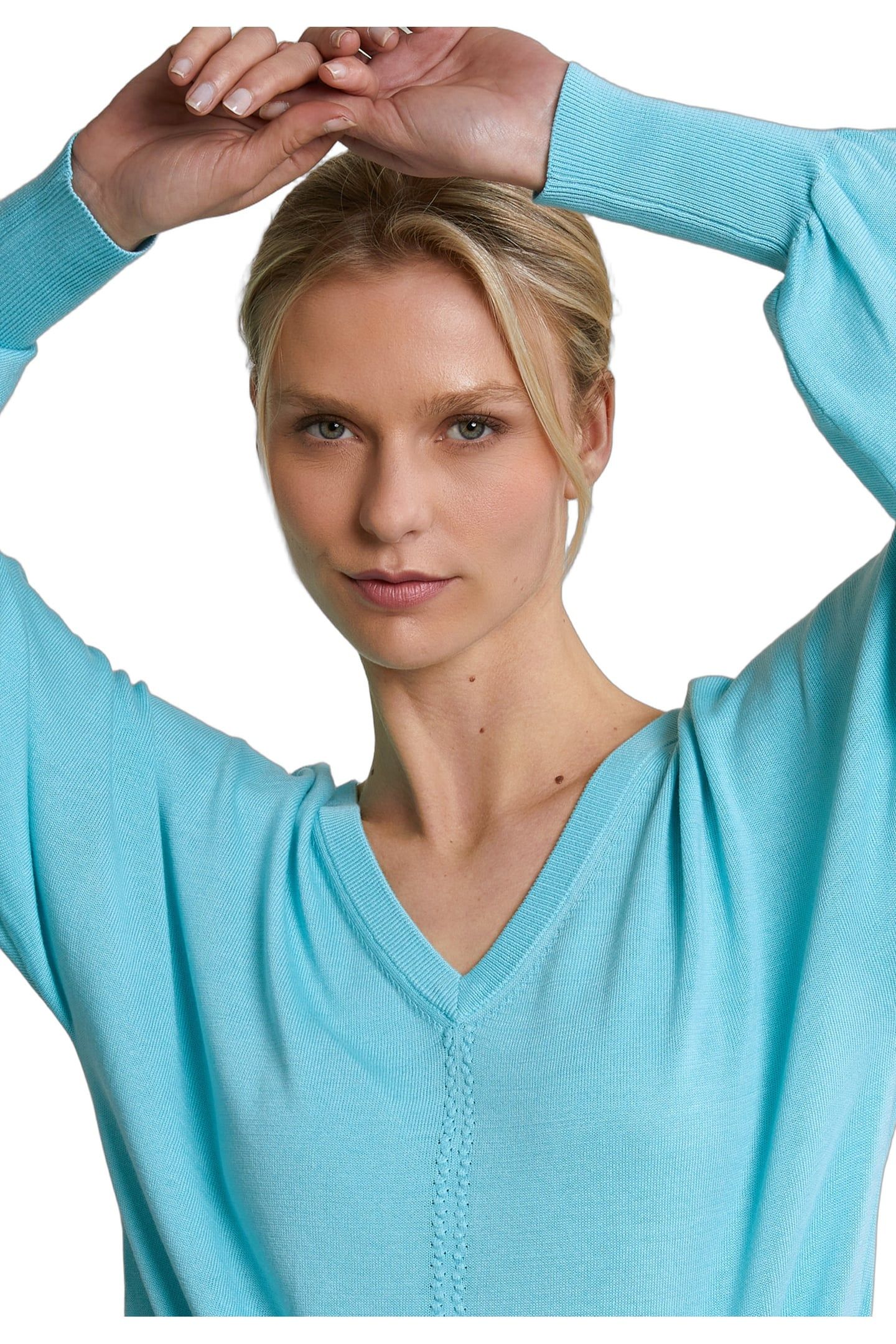 TURQUOISE V-NECK SWEATER LONG SLEEVES 3