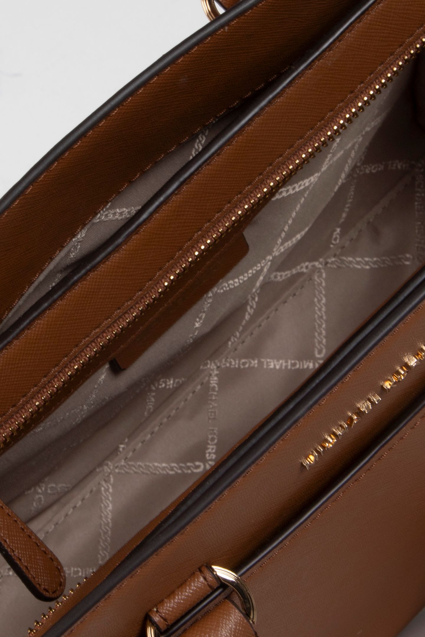 MEDIUM SATCHEL LUGGAGE 4