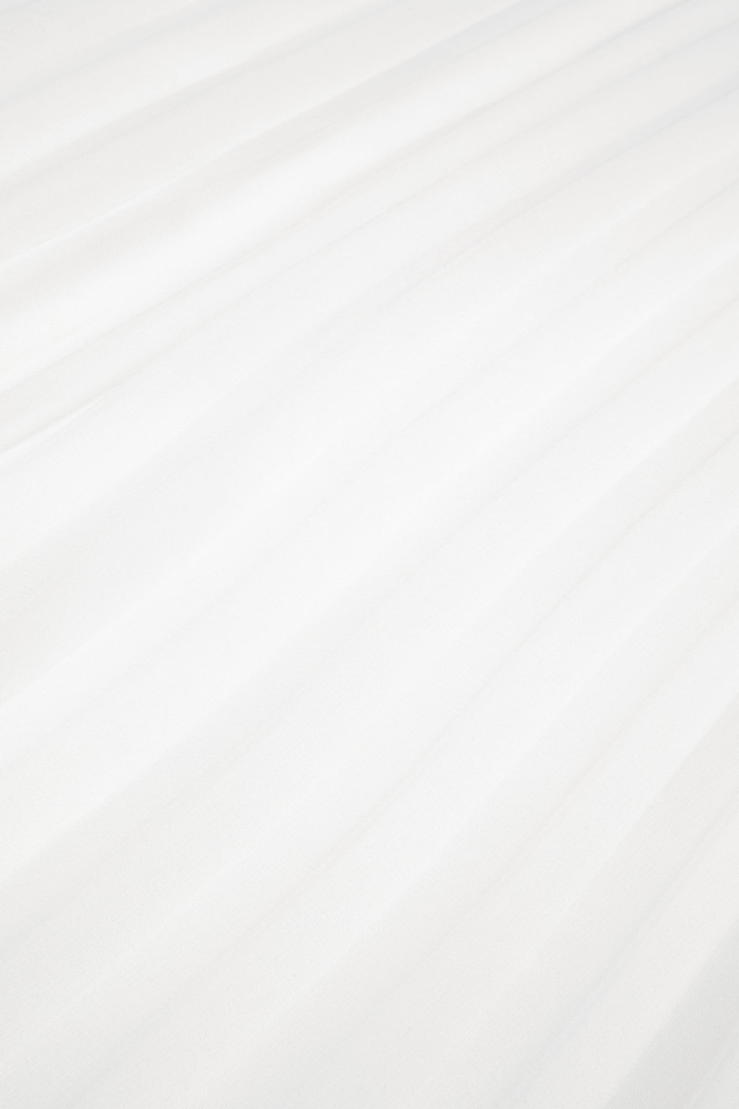 WHITE DOUBLE-SLEEVED PLEATED DRESS 3