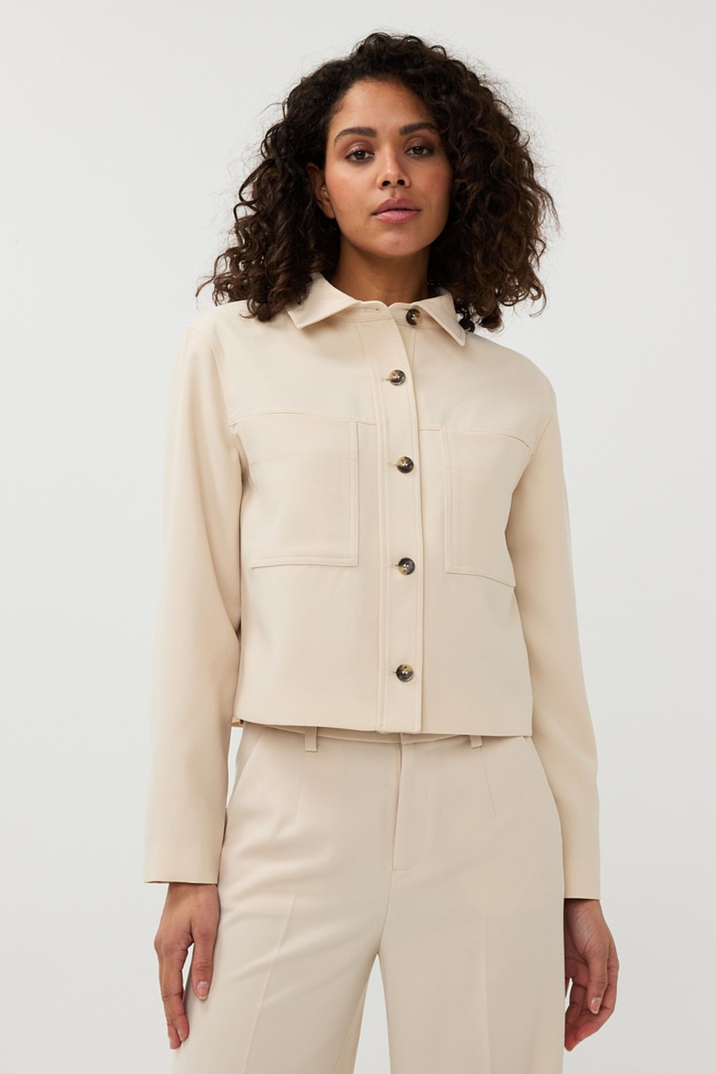 JACKET SHORT BASIC SAND 3