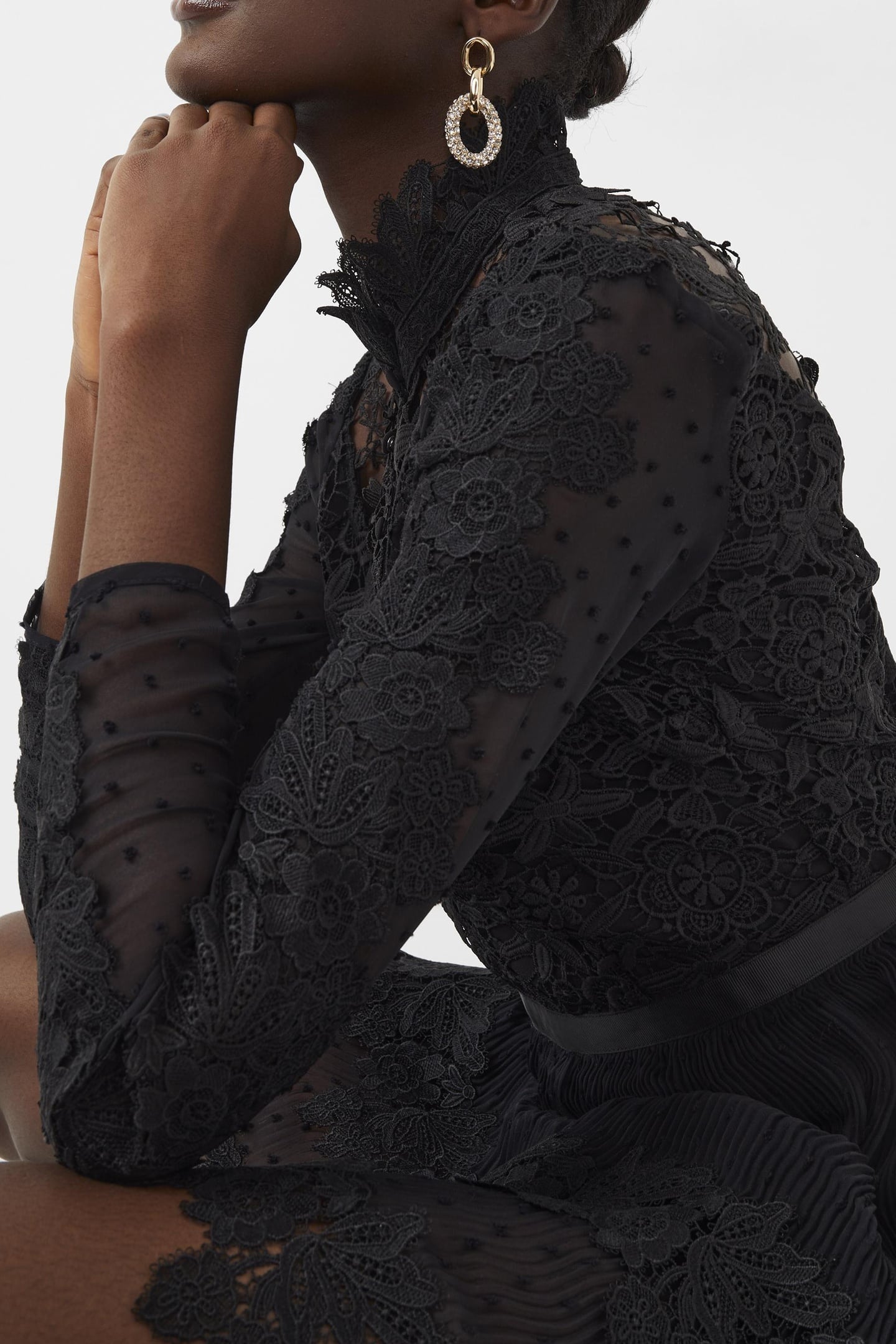 GARIANA LACE DRESS BLACK 4