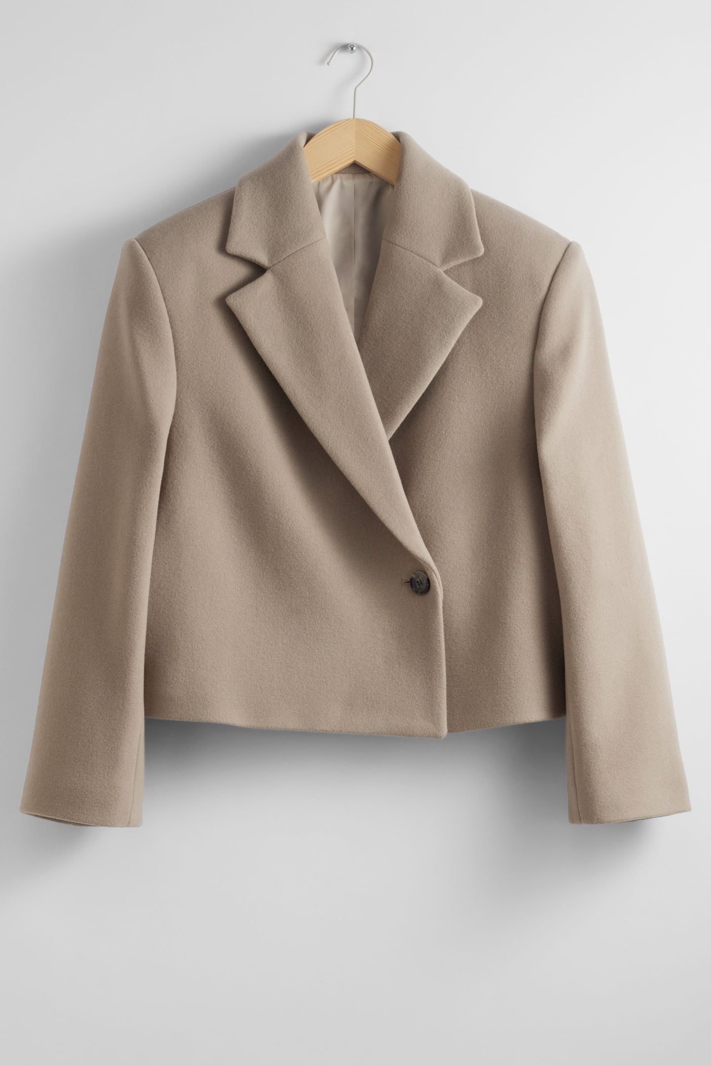 LYDIA SHORT BLAZER BEIGE 1