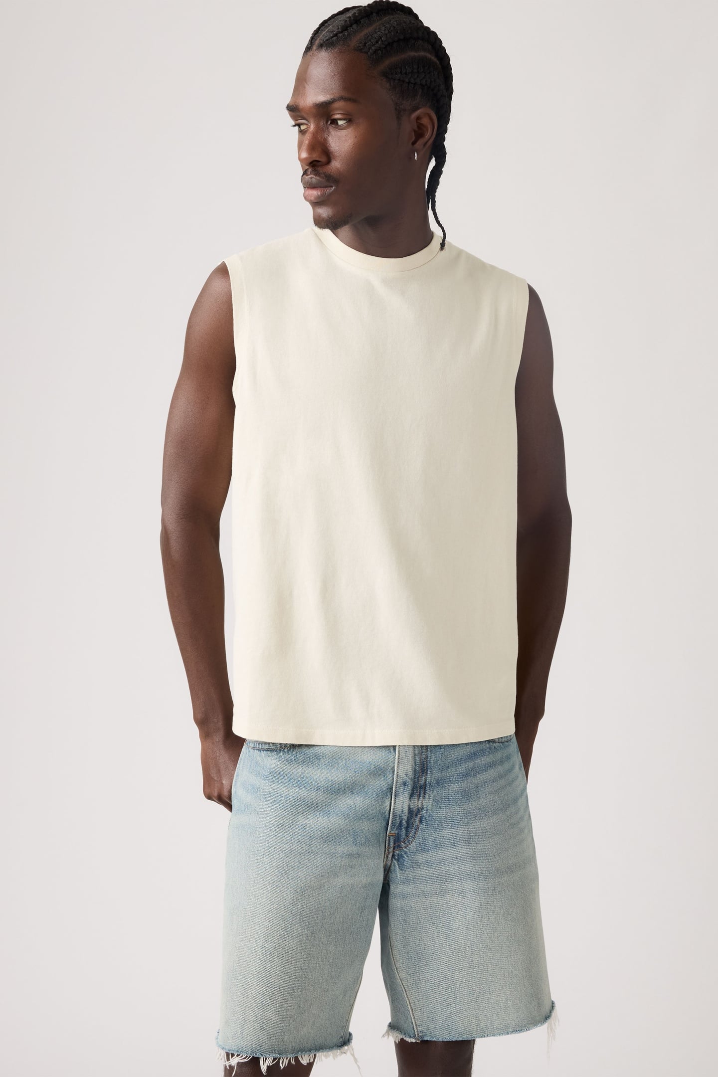 MUSCLE TANK TOP 1