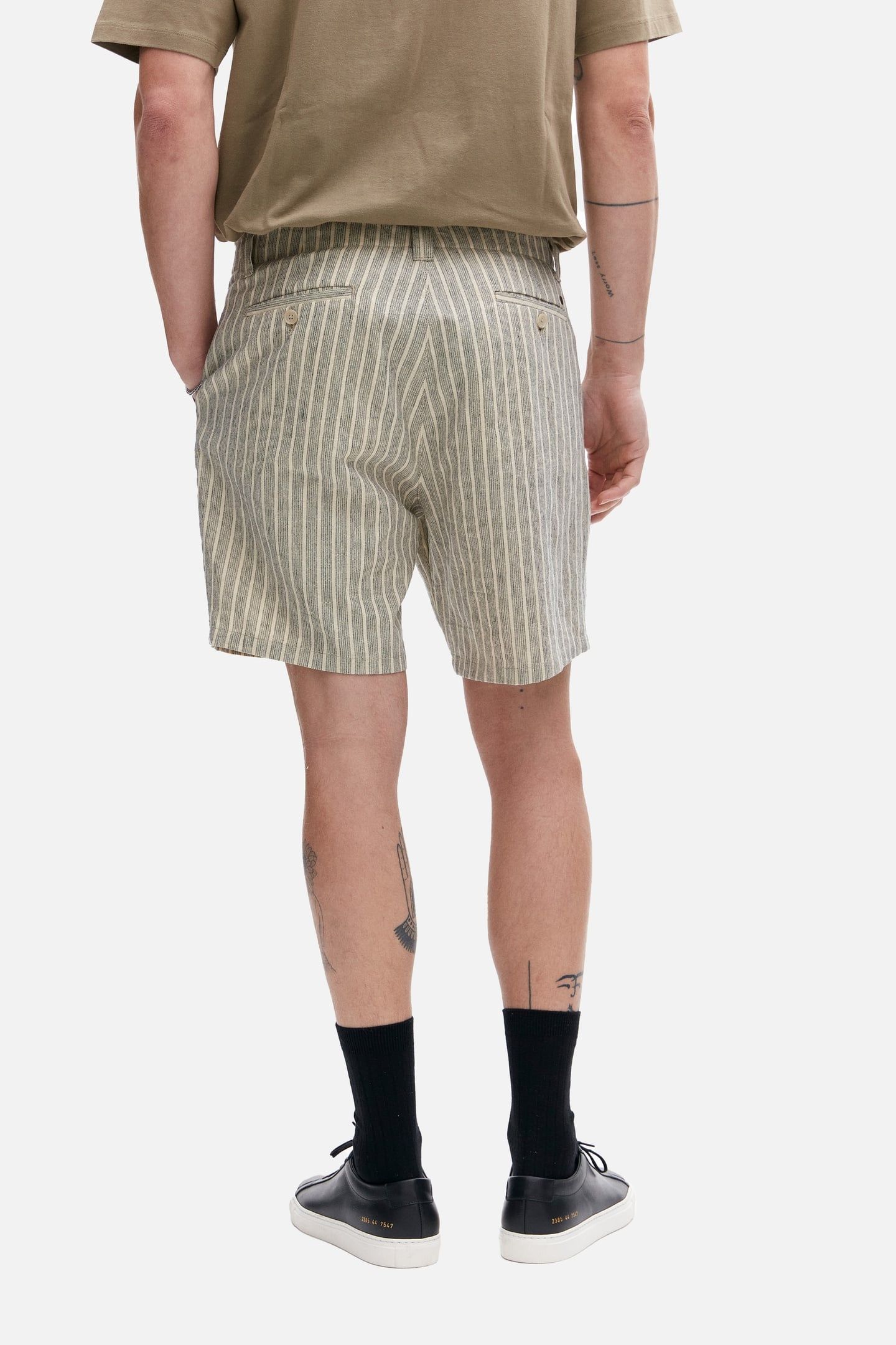 HART OFF WHITE BLACK 3