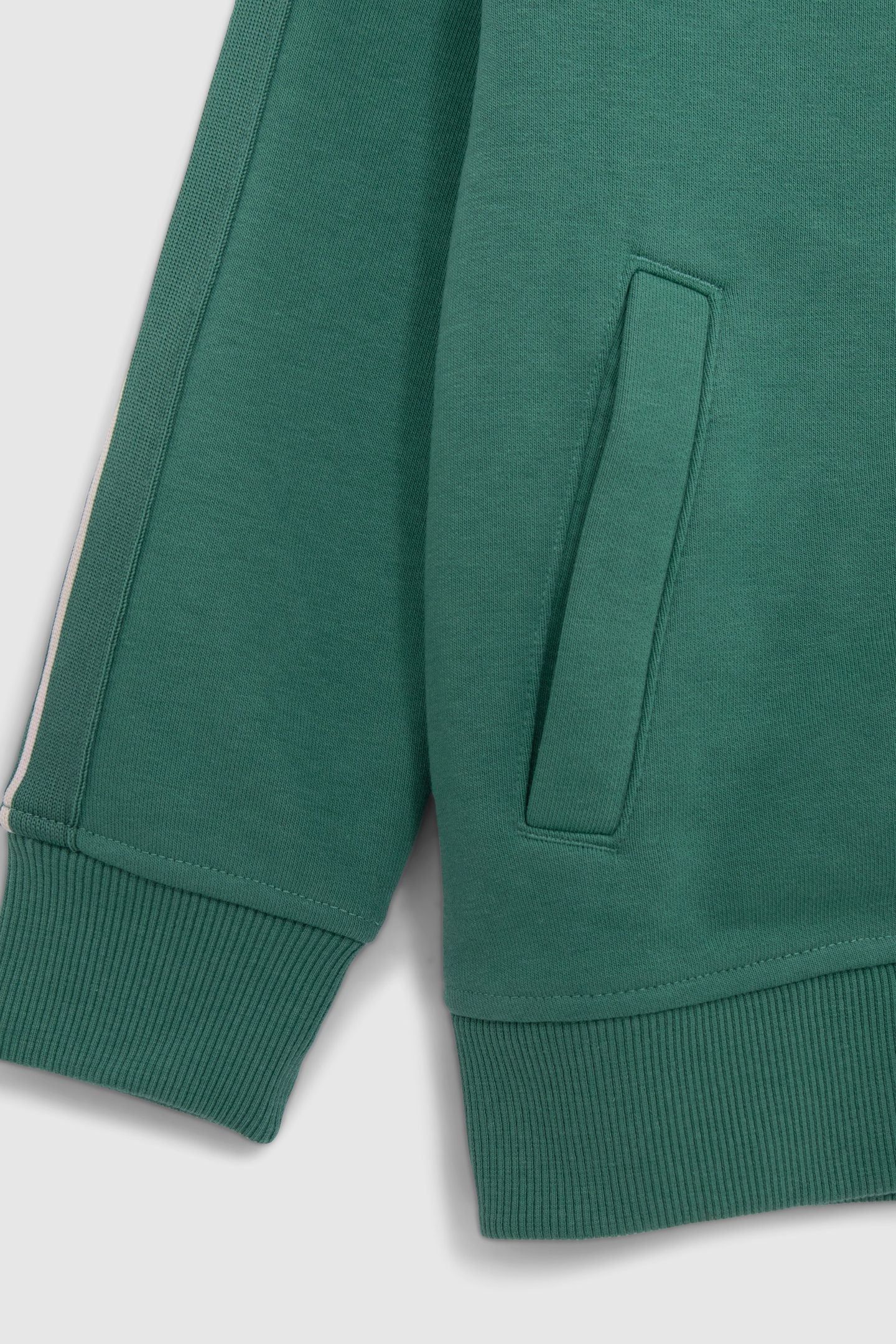 BOYS’ GREEN ZIPPED CARDIGAN WITH STRIPED BRAID ON SLEEVES 6