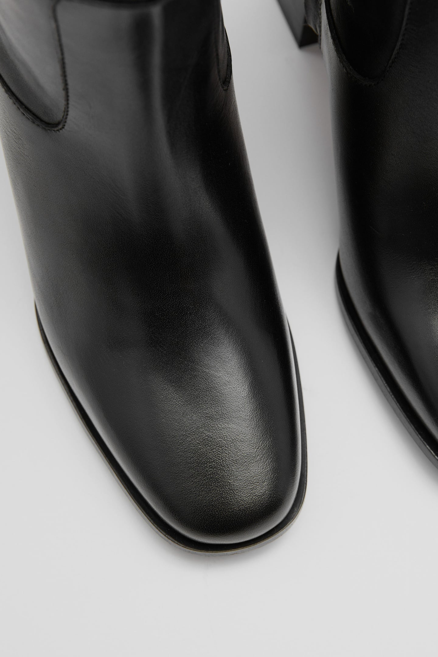 PIXIE BOOT HEEL BLACK 4
