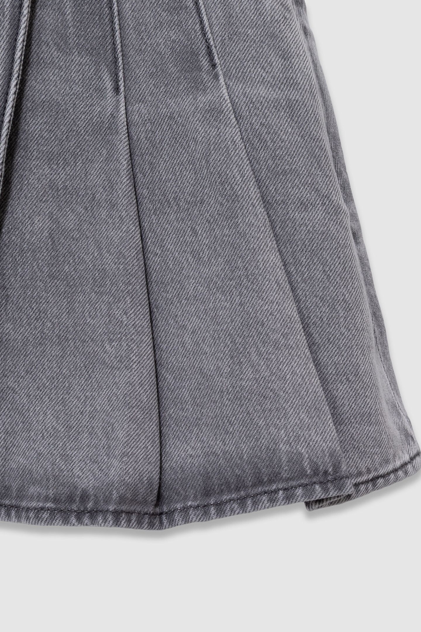 GREY SIDE-PLEATED DENIM SKIRT 4