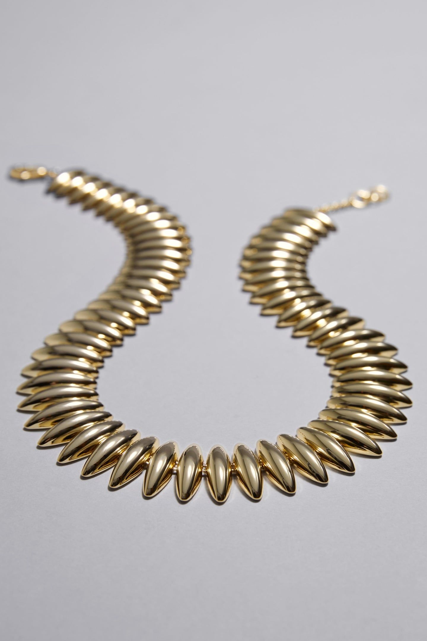 OLGA NECKLACE GOLD 2