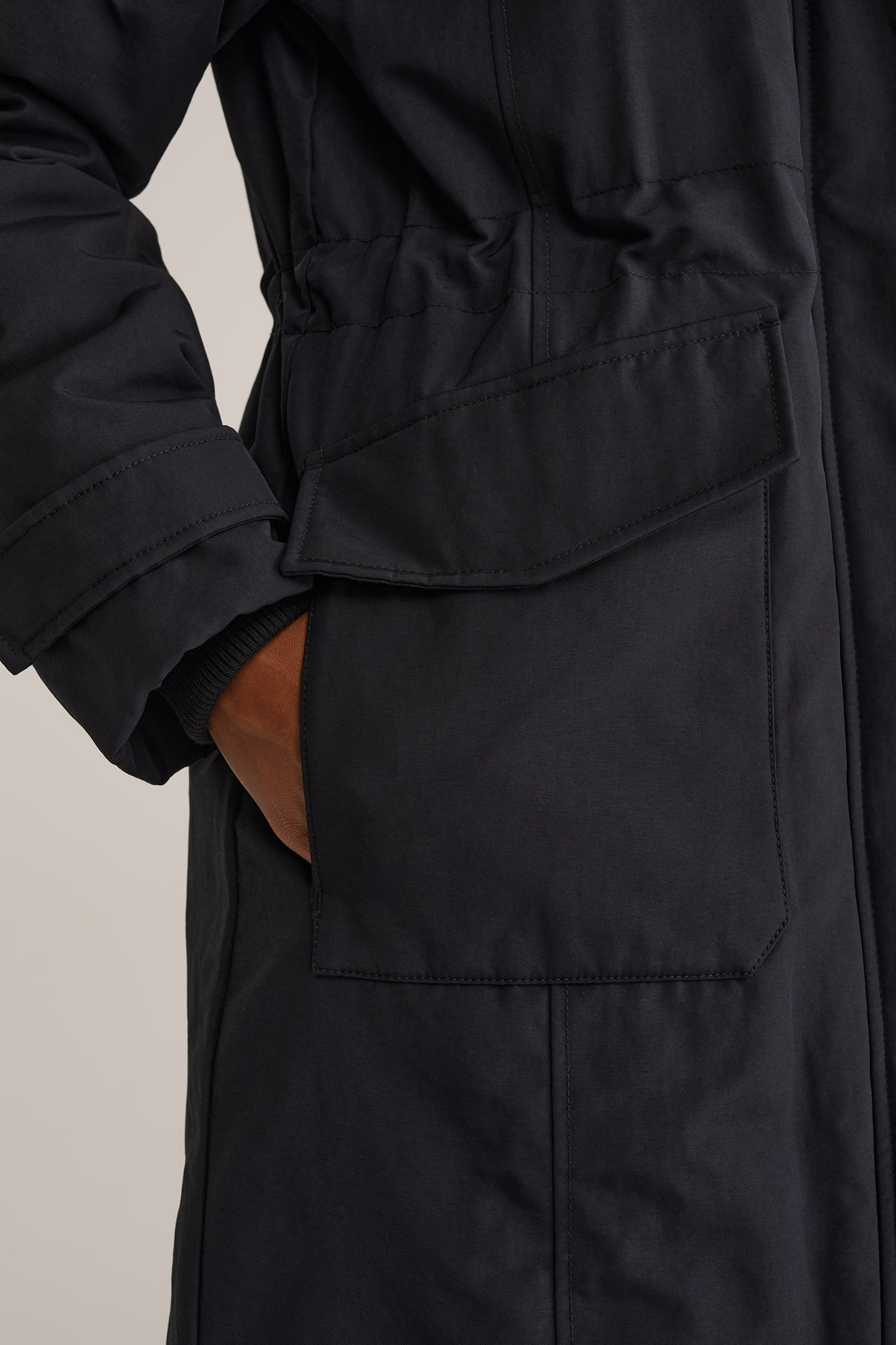 PARKA BLACK 6