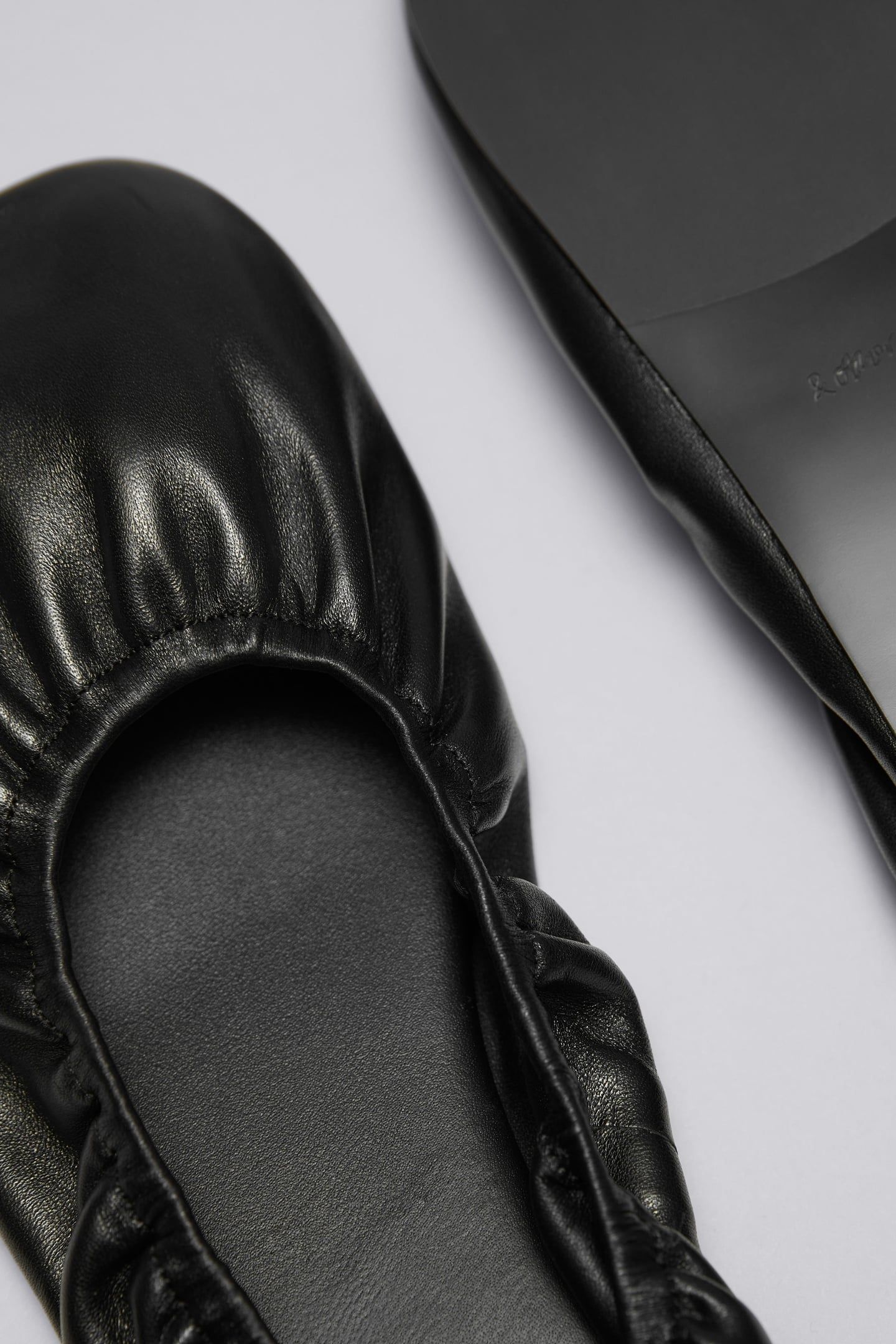 LUNA NAPPA BALLERINA BLACK 3