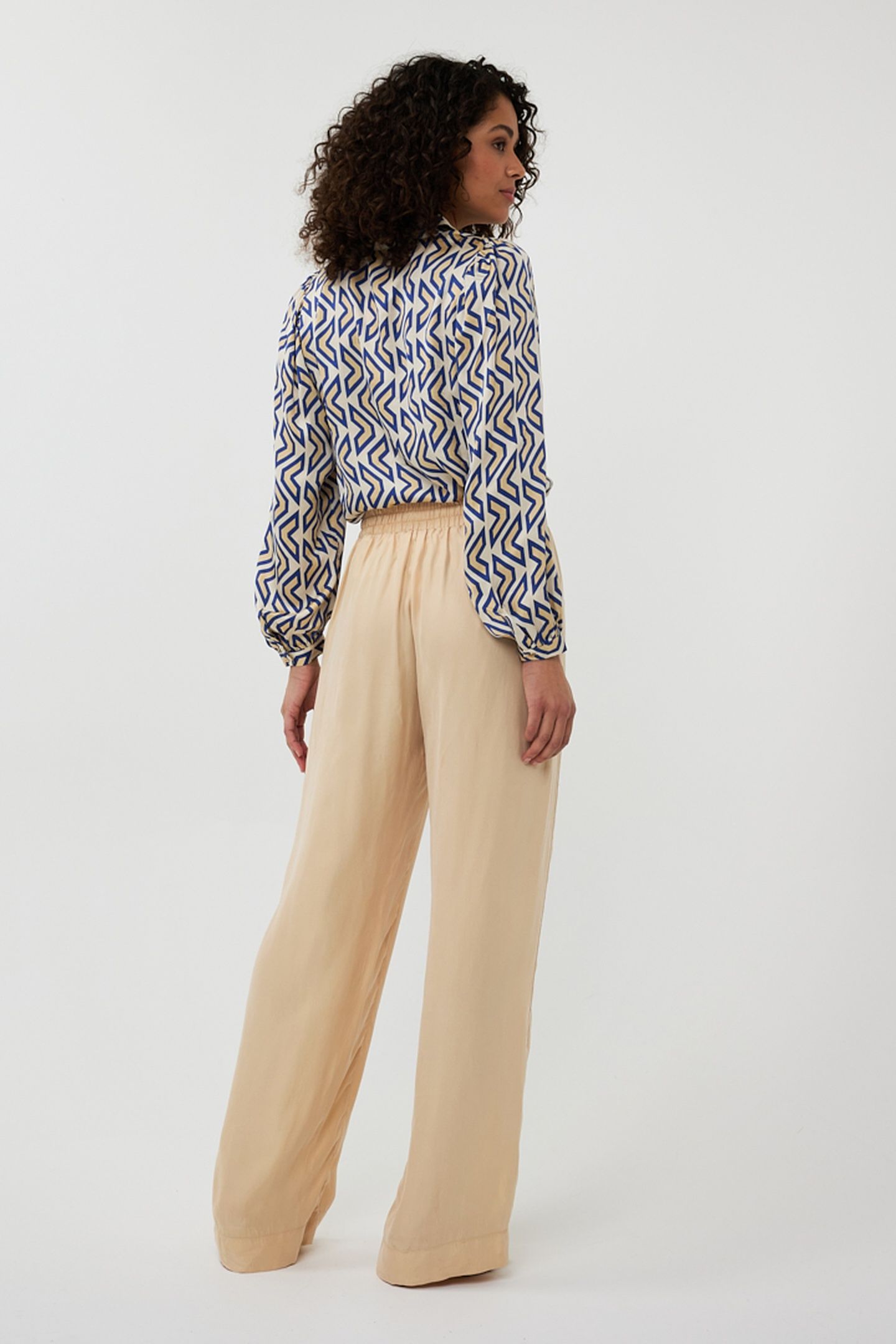 BLOUSE BASIC UTOPIA GRAPHIC PRINT 6