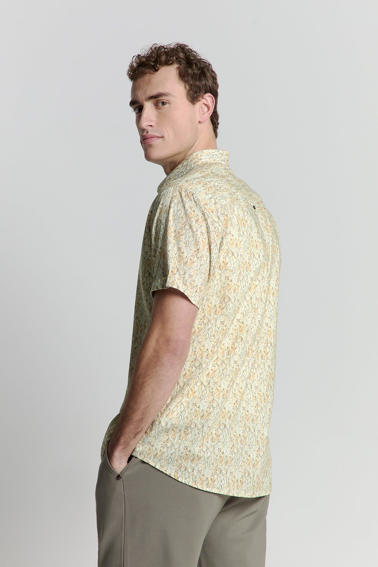 SHIRT SHORT SLEEVE ALLOVER PRINTED YELLOW 3
