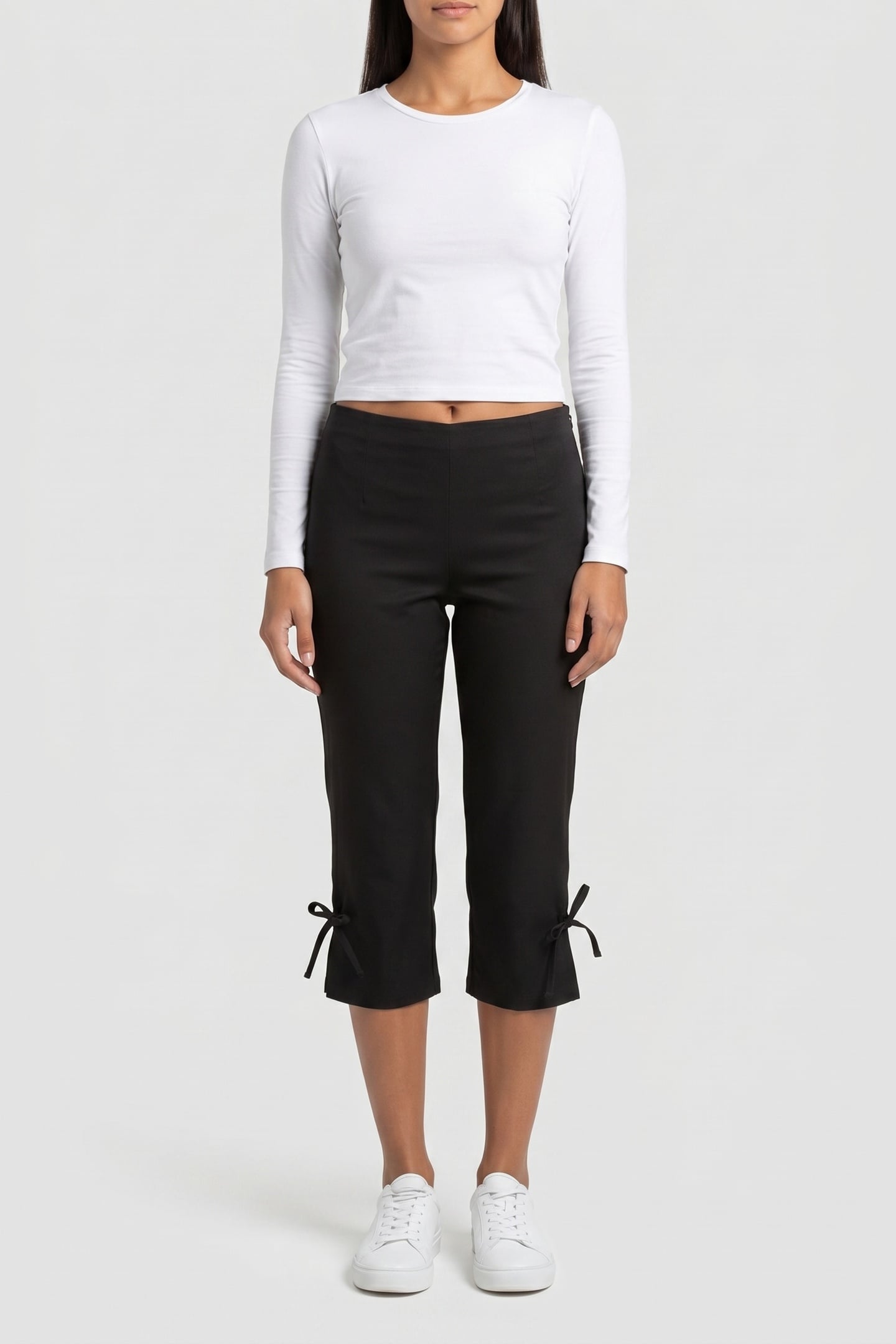 DORYA CAPRI PANTS BLACK 1
