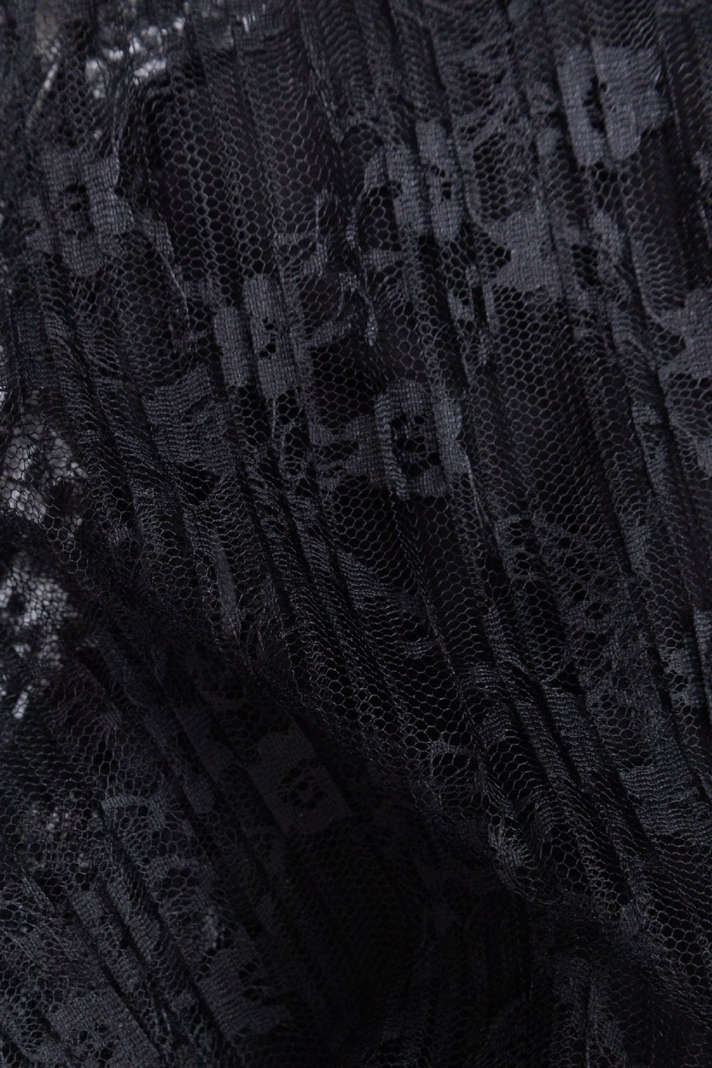 LONG BLACK PLEATED LACE SKIRT 6