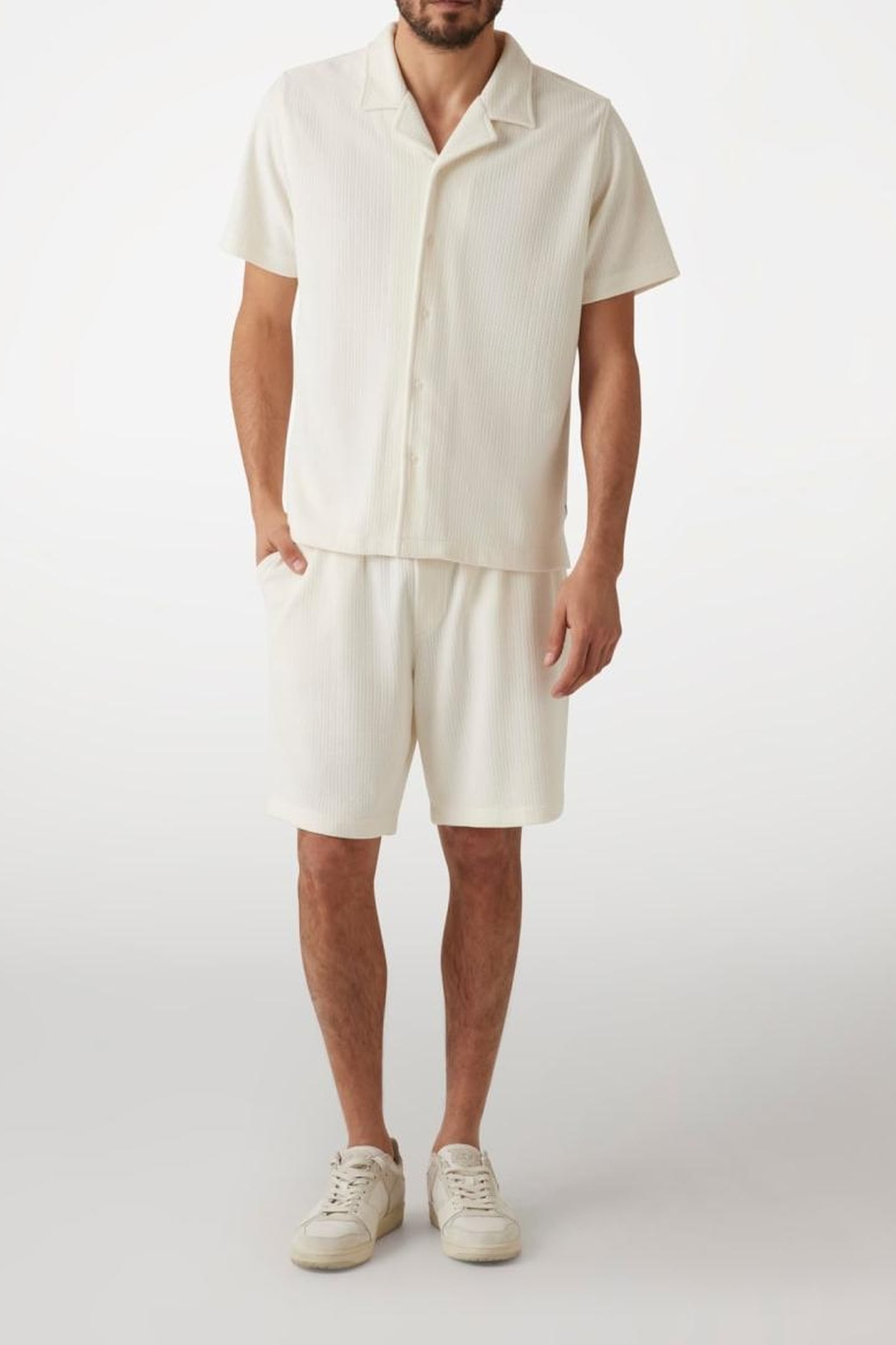 GUESS ECO SS BARON TEXTURED KN PEARL WHITE 6