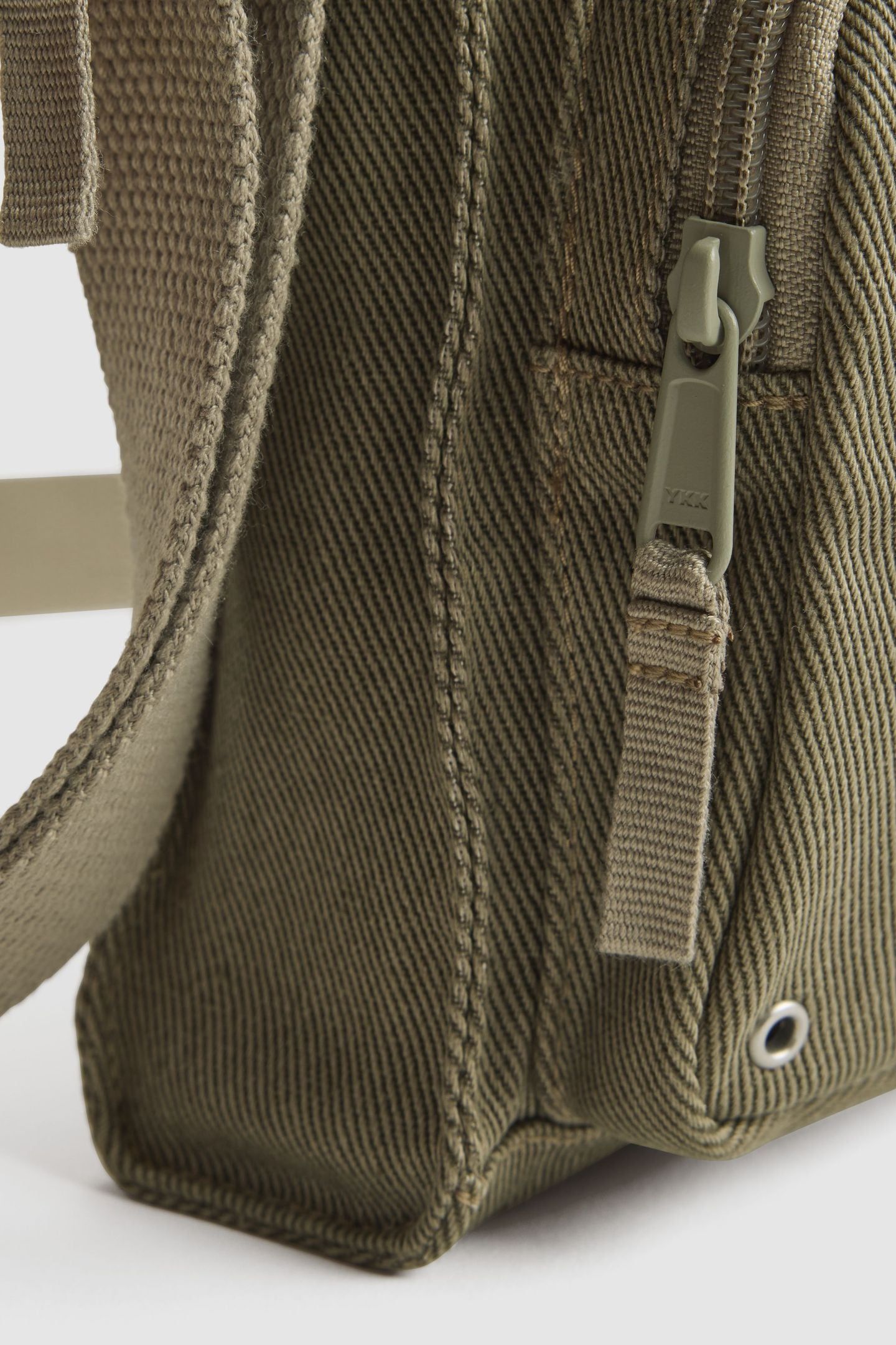 LEVI'S® SMALL ZIP CROSSBODY BAG 4
