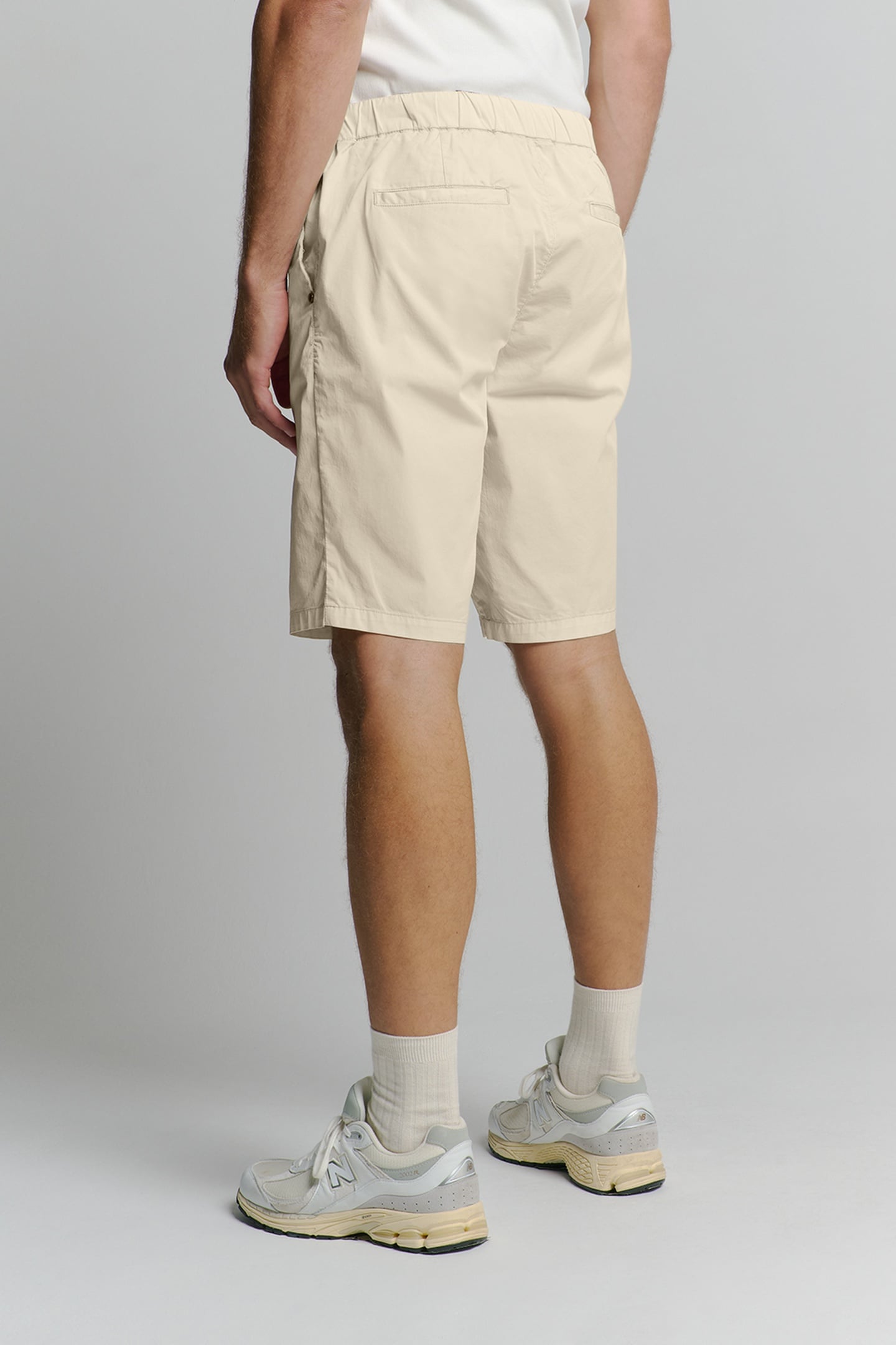 SHORT CHINO GARMENT DYED LIGHT WEIGHT STRETCH CEMENT 3