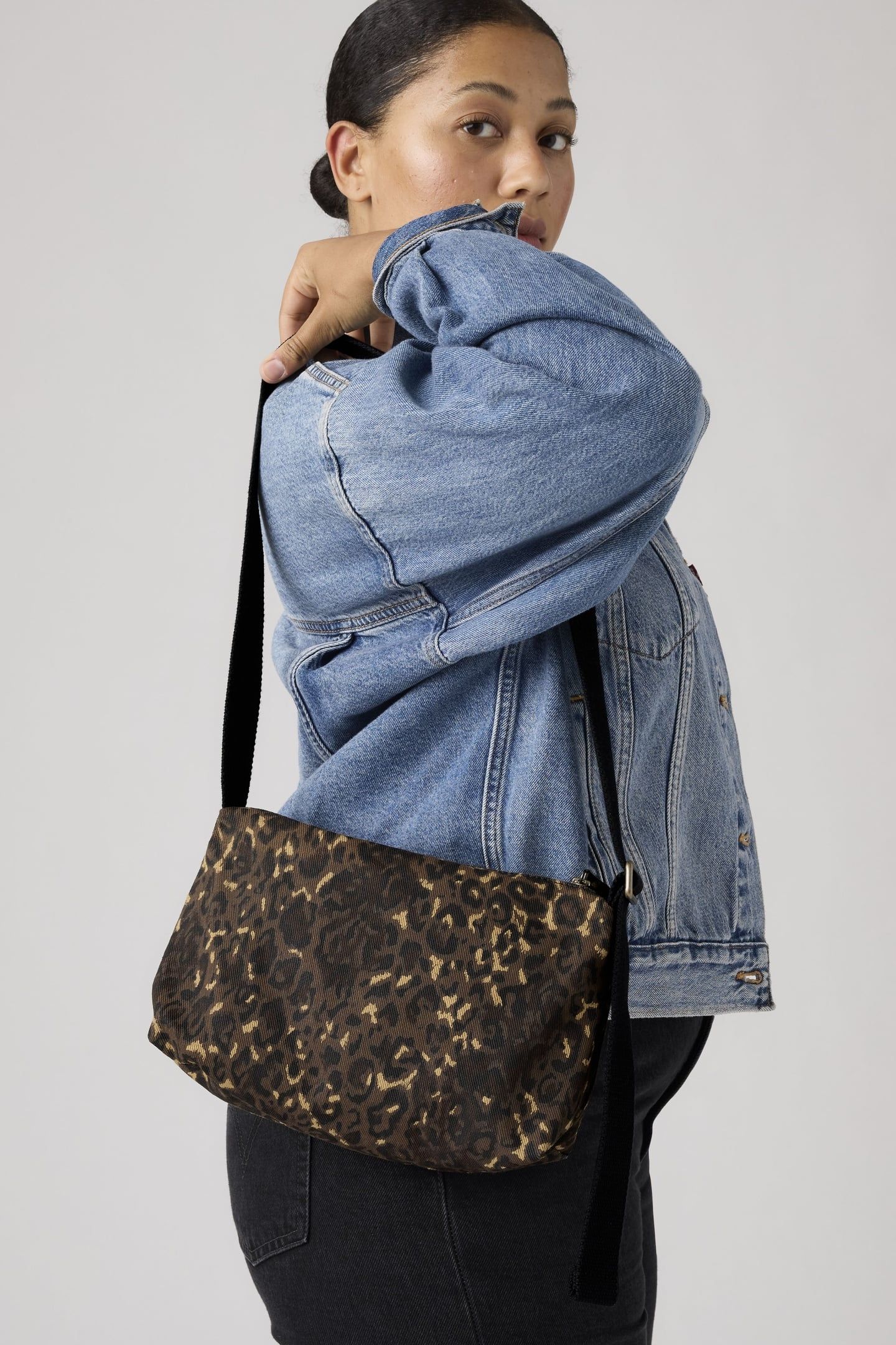 LEVI'S® ALI SMALL SHOULDERBAG 1