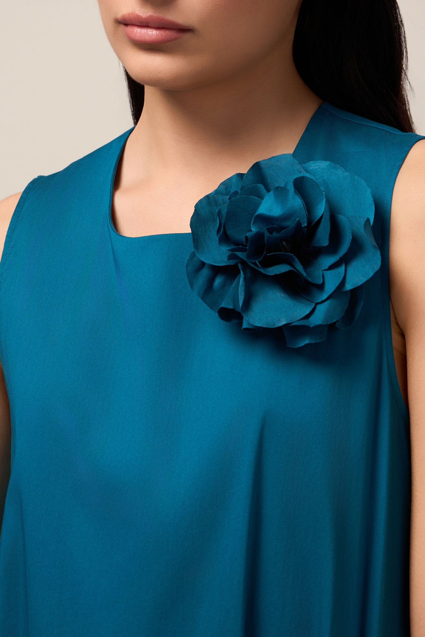 MIDI DRESS IN POPLIN WITH BROOCH TEAL 4