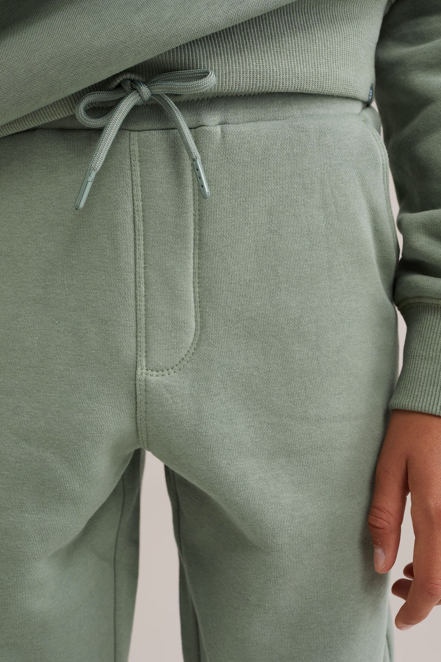 JOGGING PANTS LIGHT GREEN 5