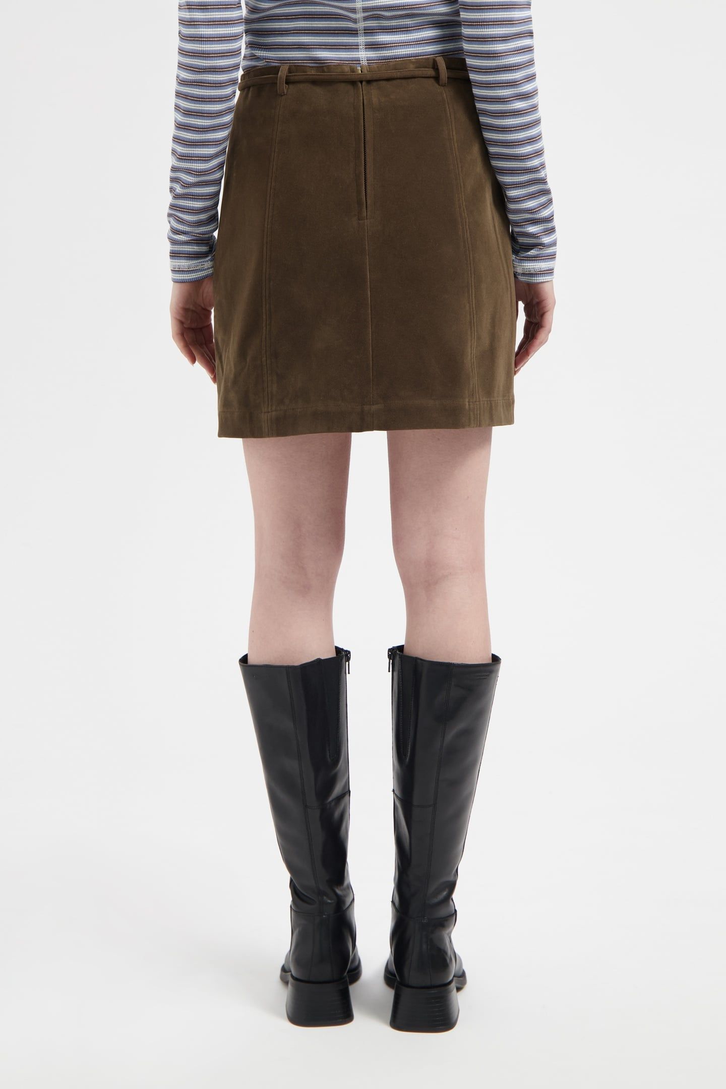 NOUS SOMMES LABELS – PENNIE FAUX SUEDE SKIRT BROWN 3