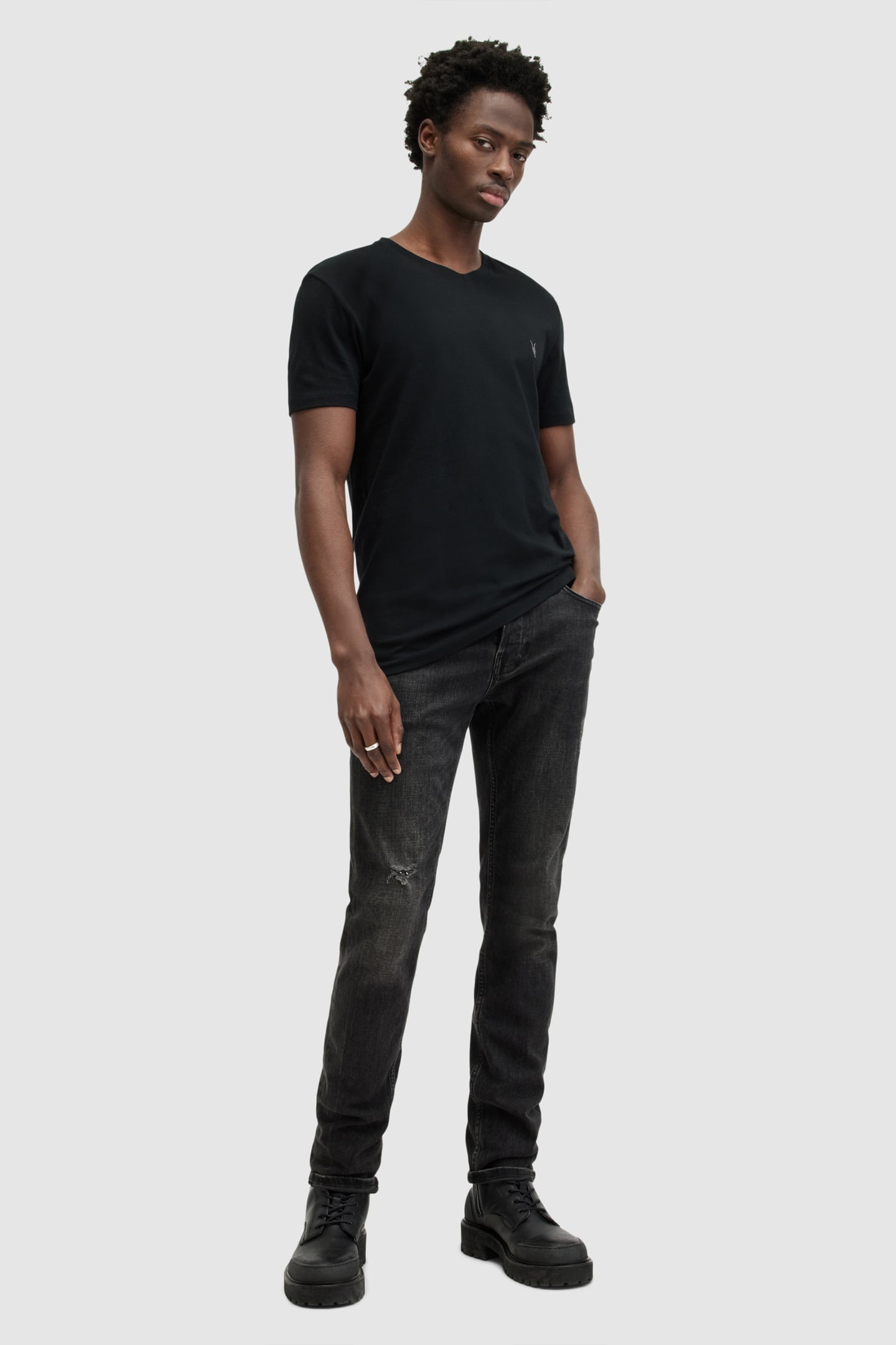 TONIC V NECK JET BLACK 1