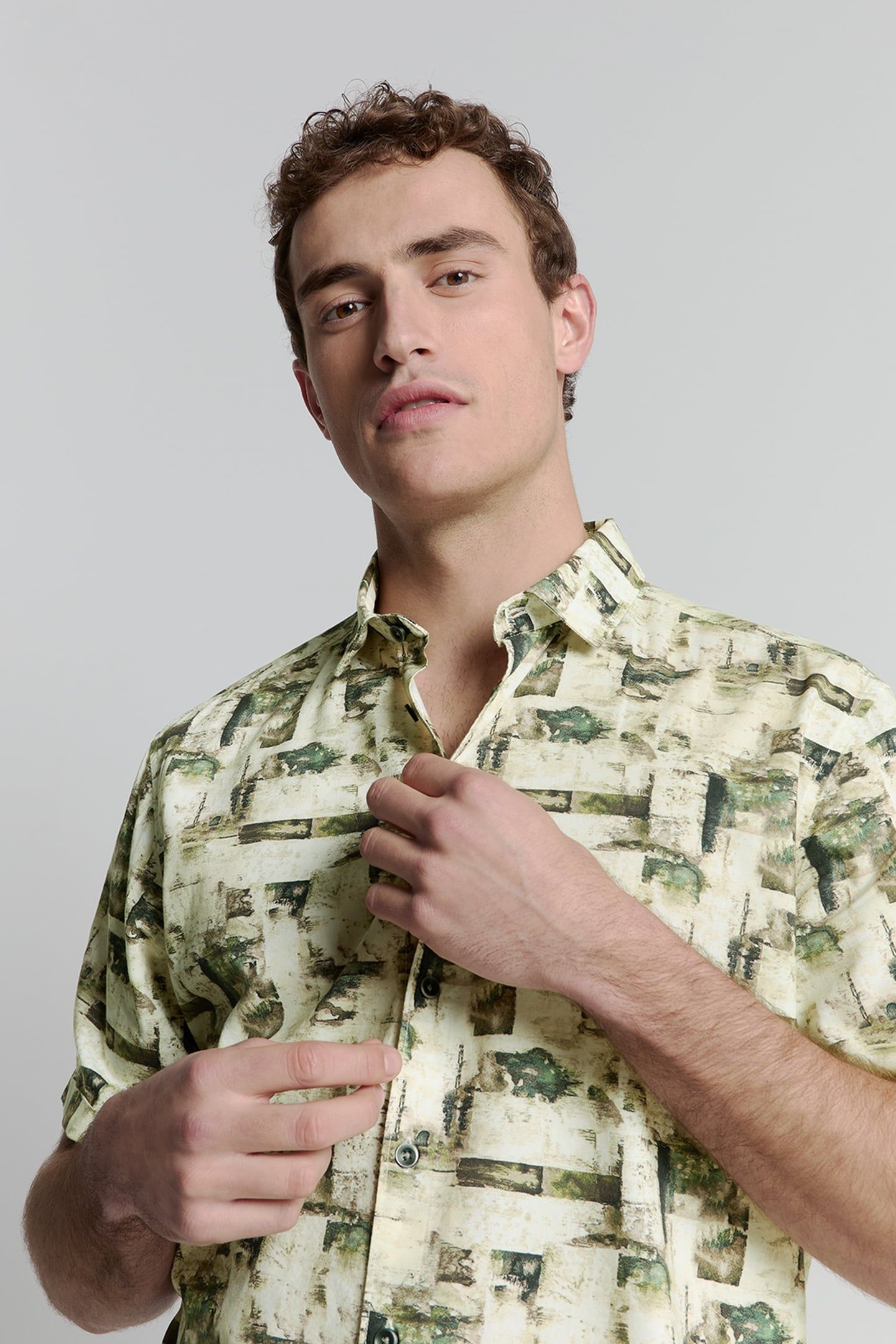 SHIRT SHORT SLEEVE ALLOVER PRINTED GREEN 7