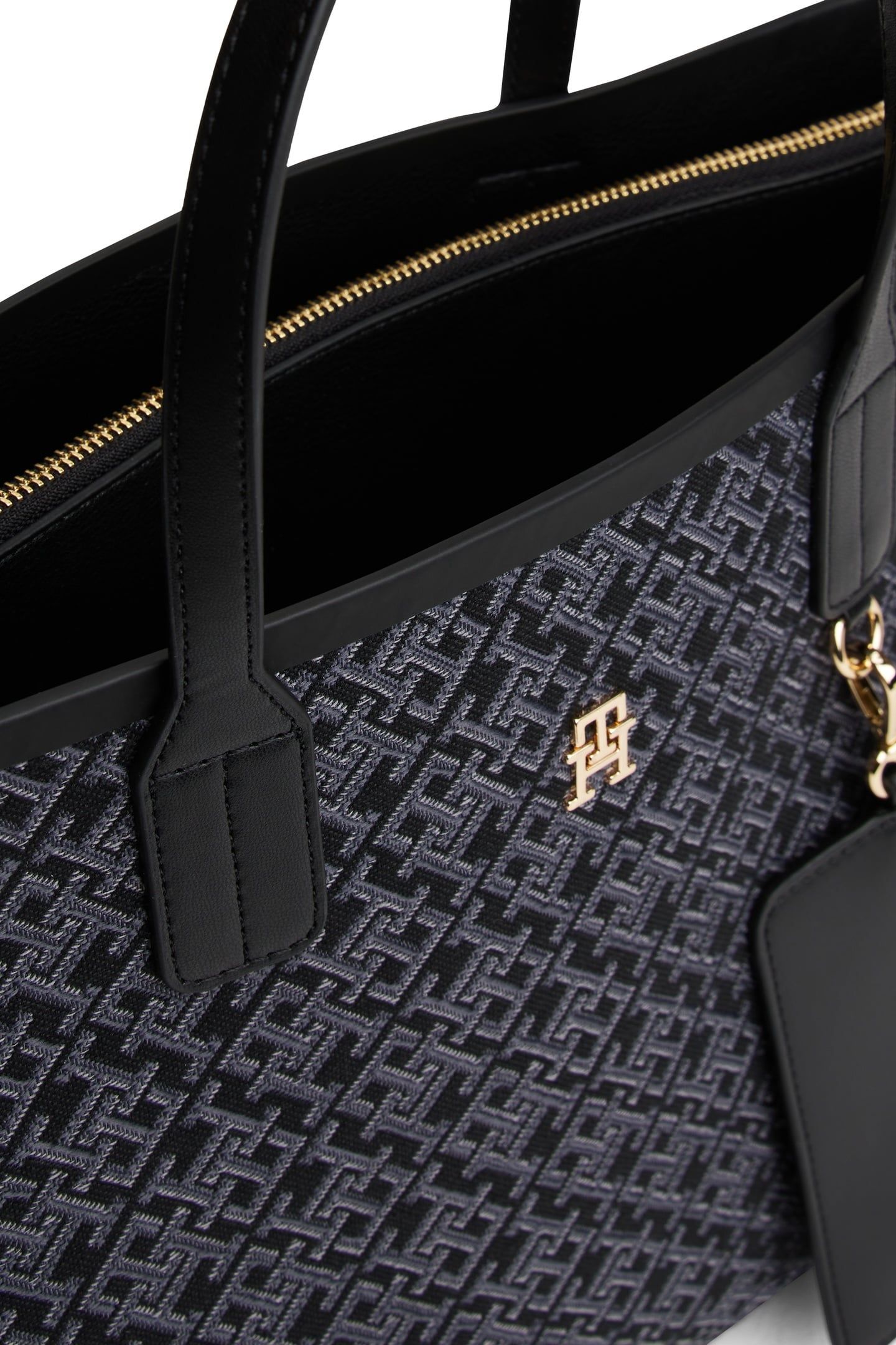 ICON SATCHEL JACQUARD BLACK 5