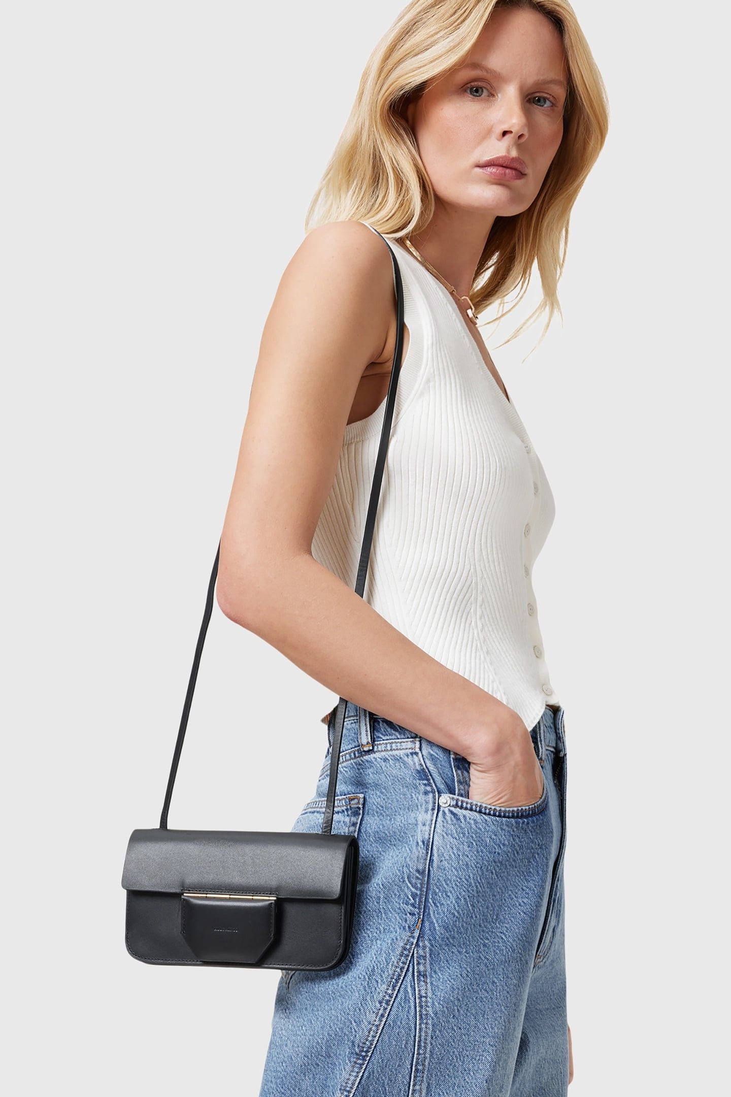 ANN CROSSBODY BLACK 1