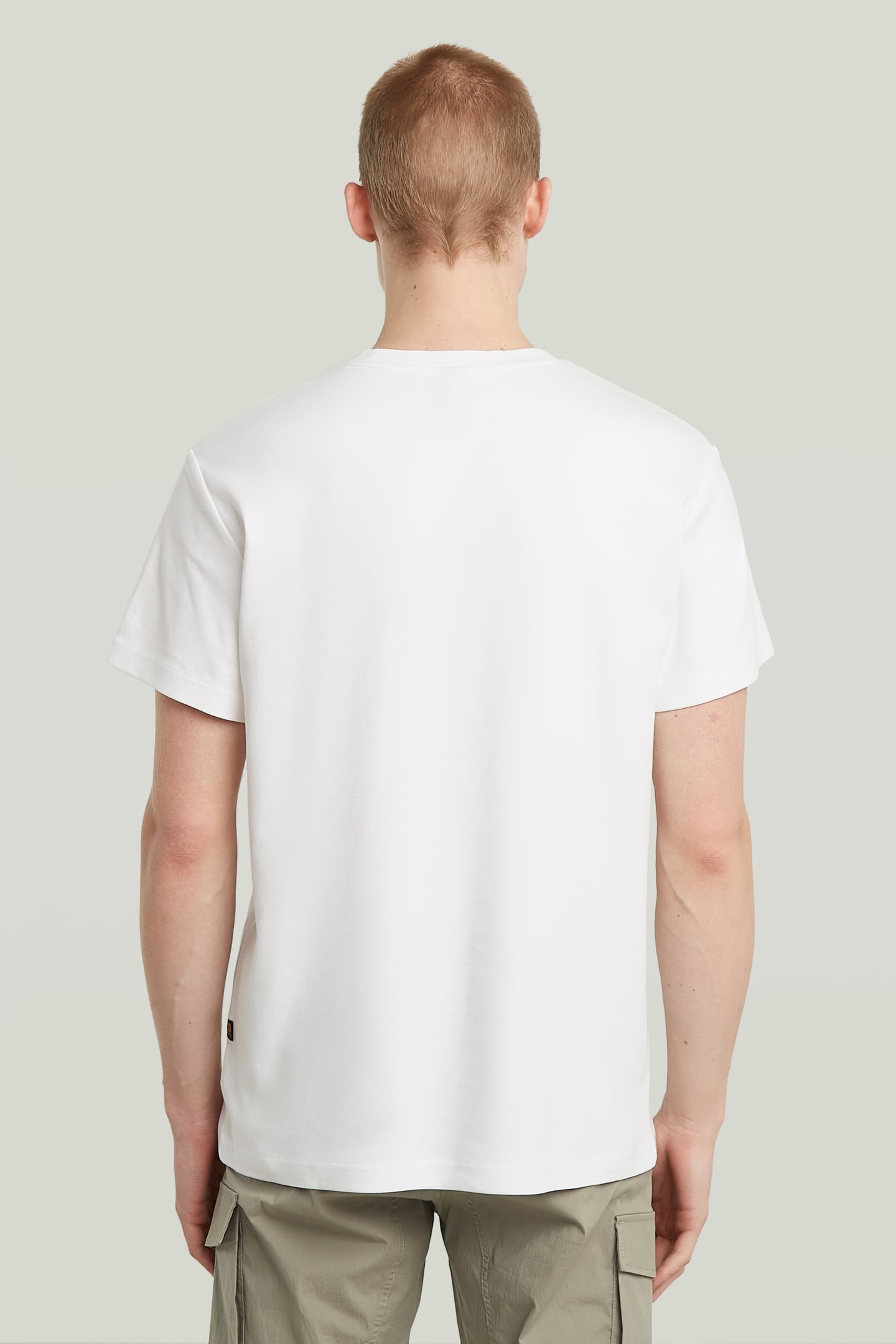 CHEST LOGO R T WHITE 2