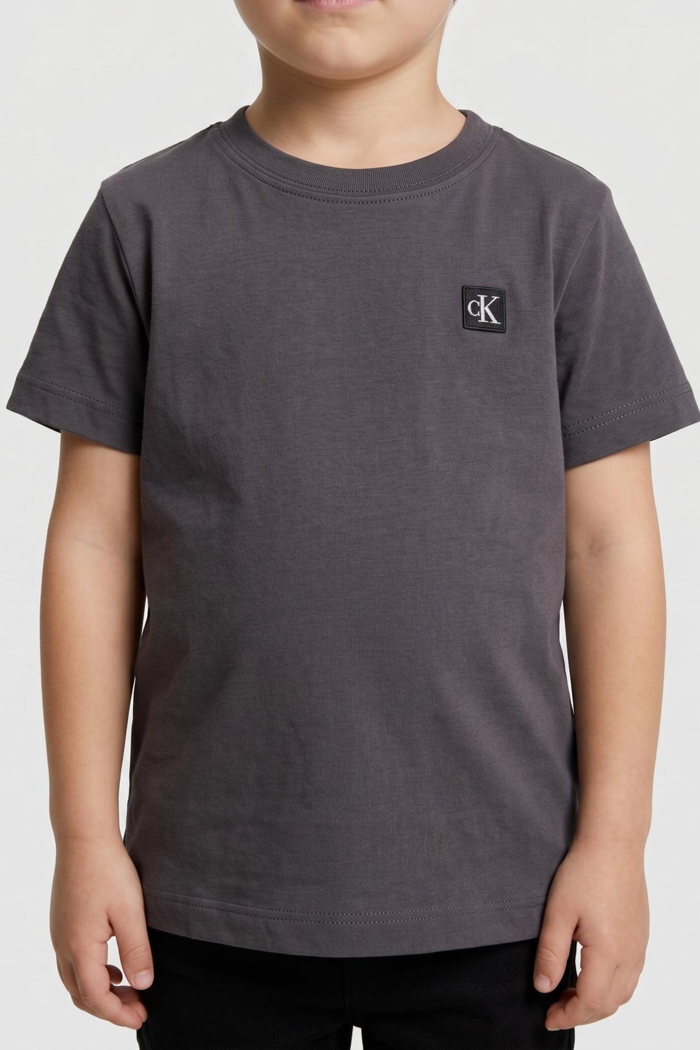 UNISEX MONO MINI BADGE TEE COAL 1