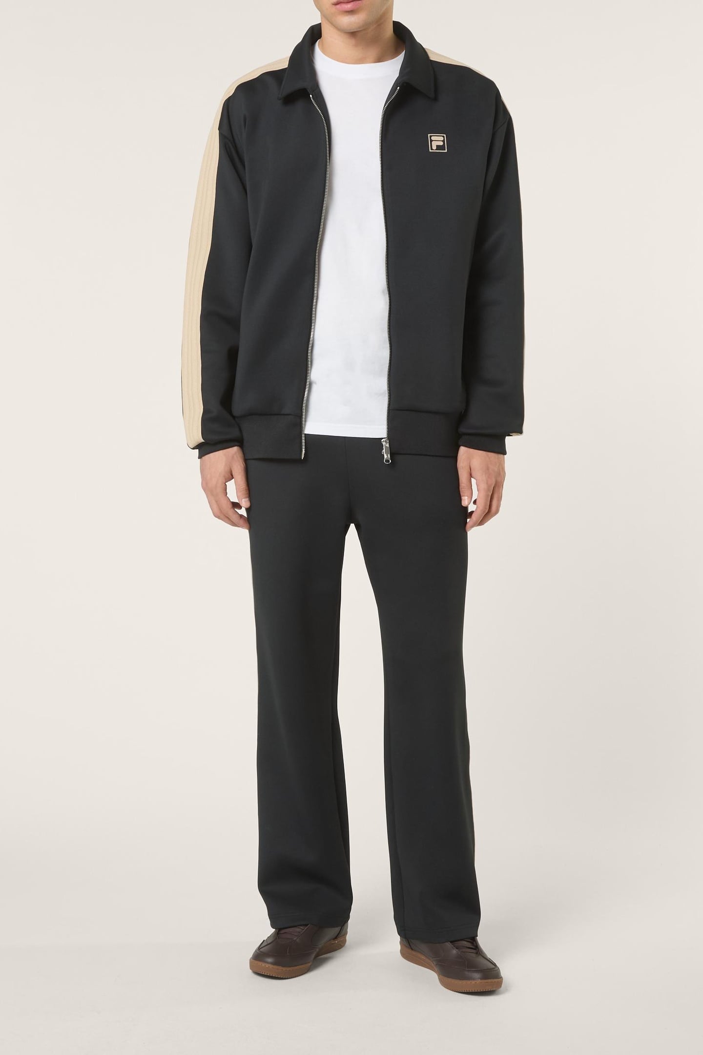 VAIANO RELAXED TAPED TRACK PANTS BLACK 1