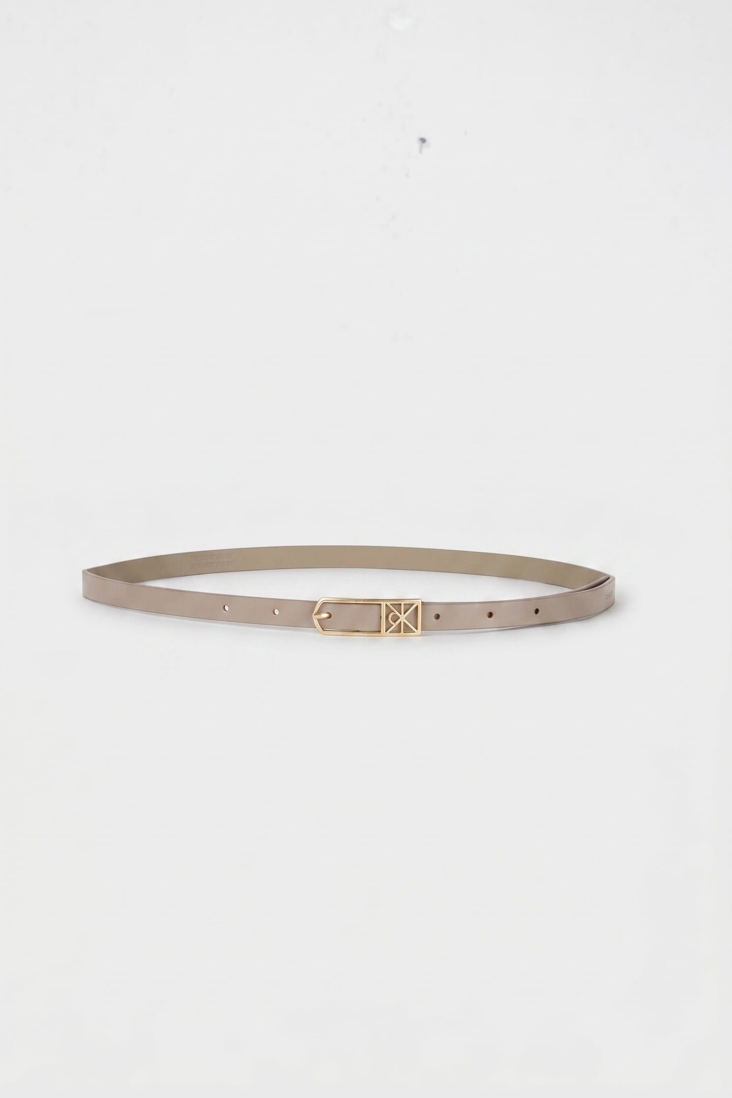 EMBLEM ELONGATED BUCKLE BELT DESERT TAUPE 2