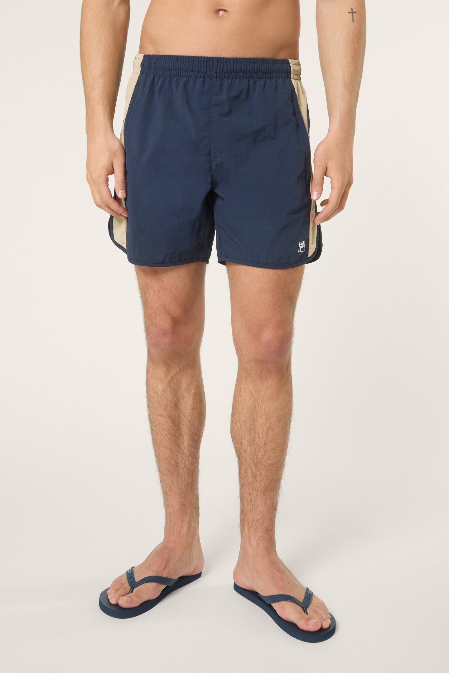 MASSA RELAXED BLOCKED BEACH SHORTS BLACK IRIS-WHITE PEPPER 1