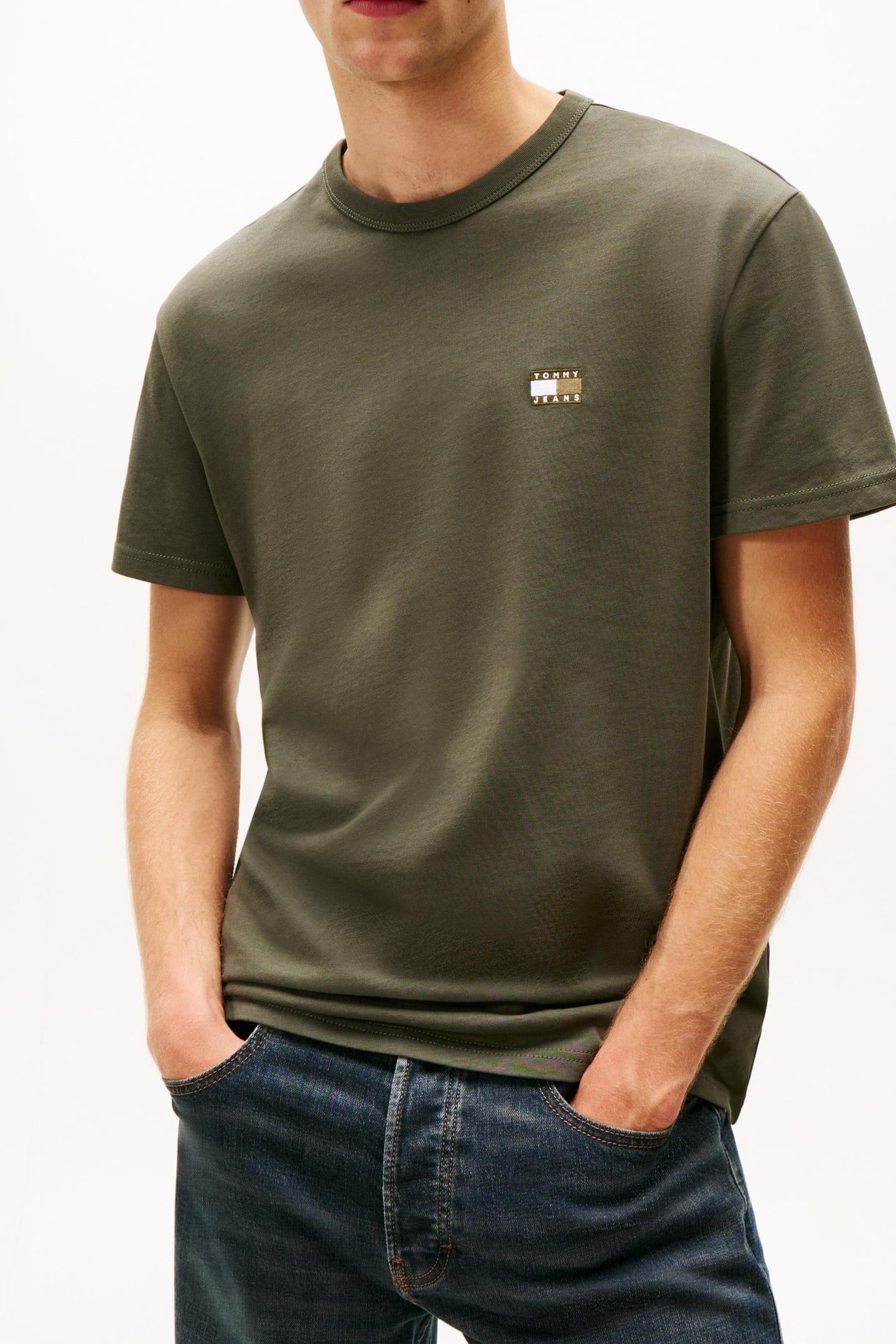 REGULAR BADGE TEE PEWTER GREEN TONAL 1