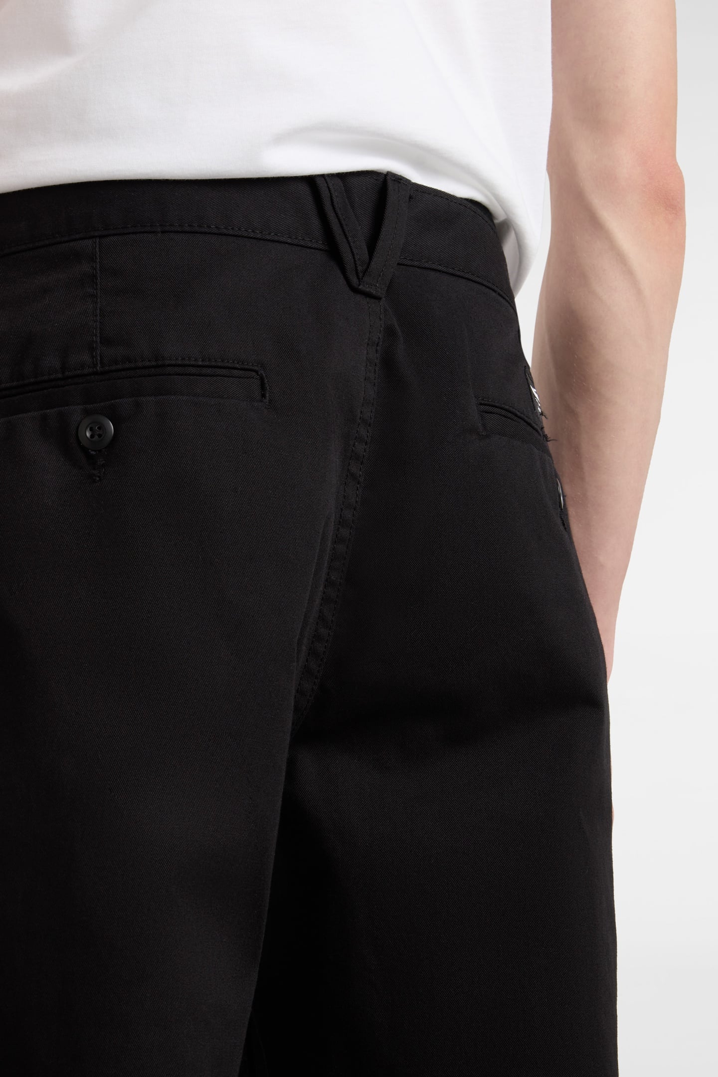 AUTHENTIC CHINO RELAXED PANT BLACK 9