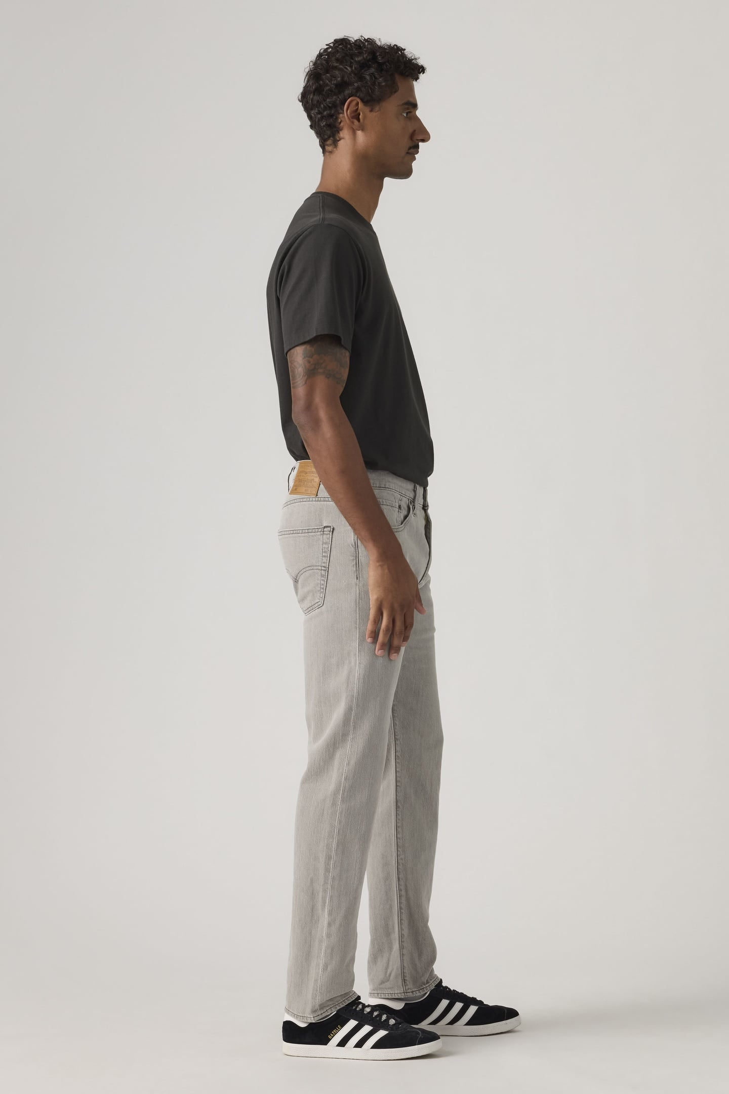 502™ TAPER LIGHTWEIGHT JEANS 4