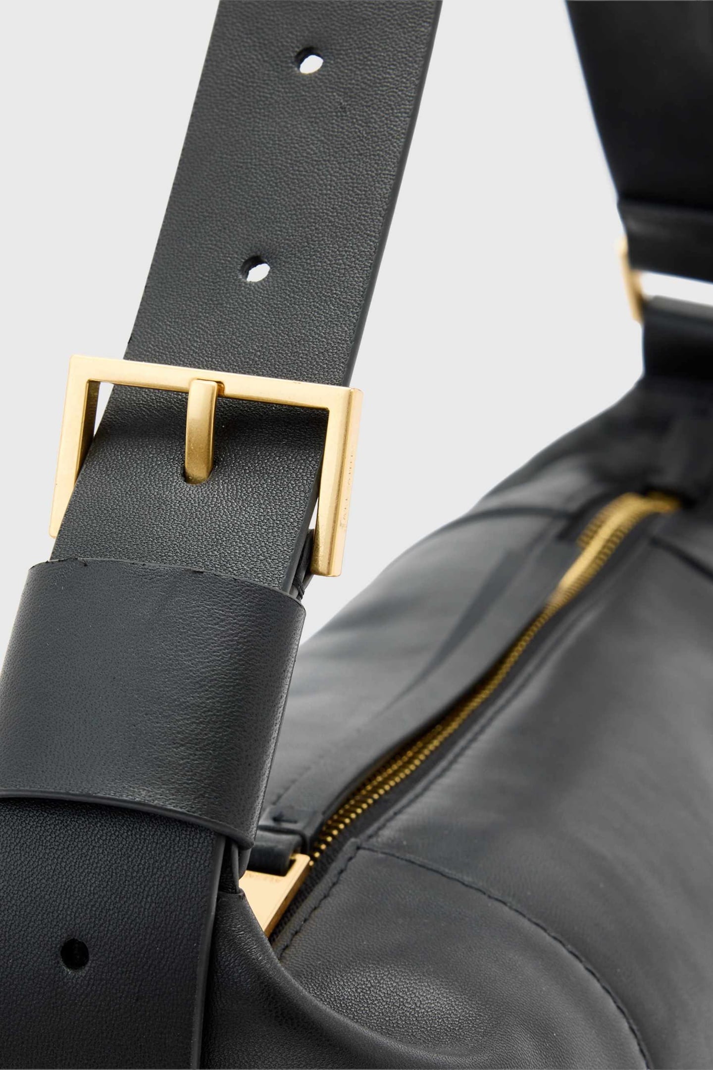 VEGA SHOULDER BAG BLACK 6