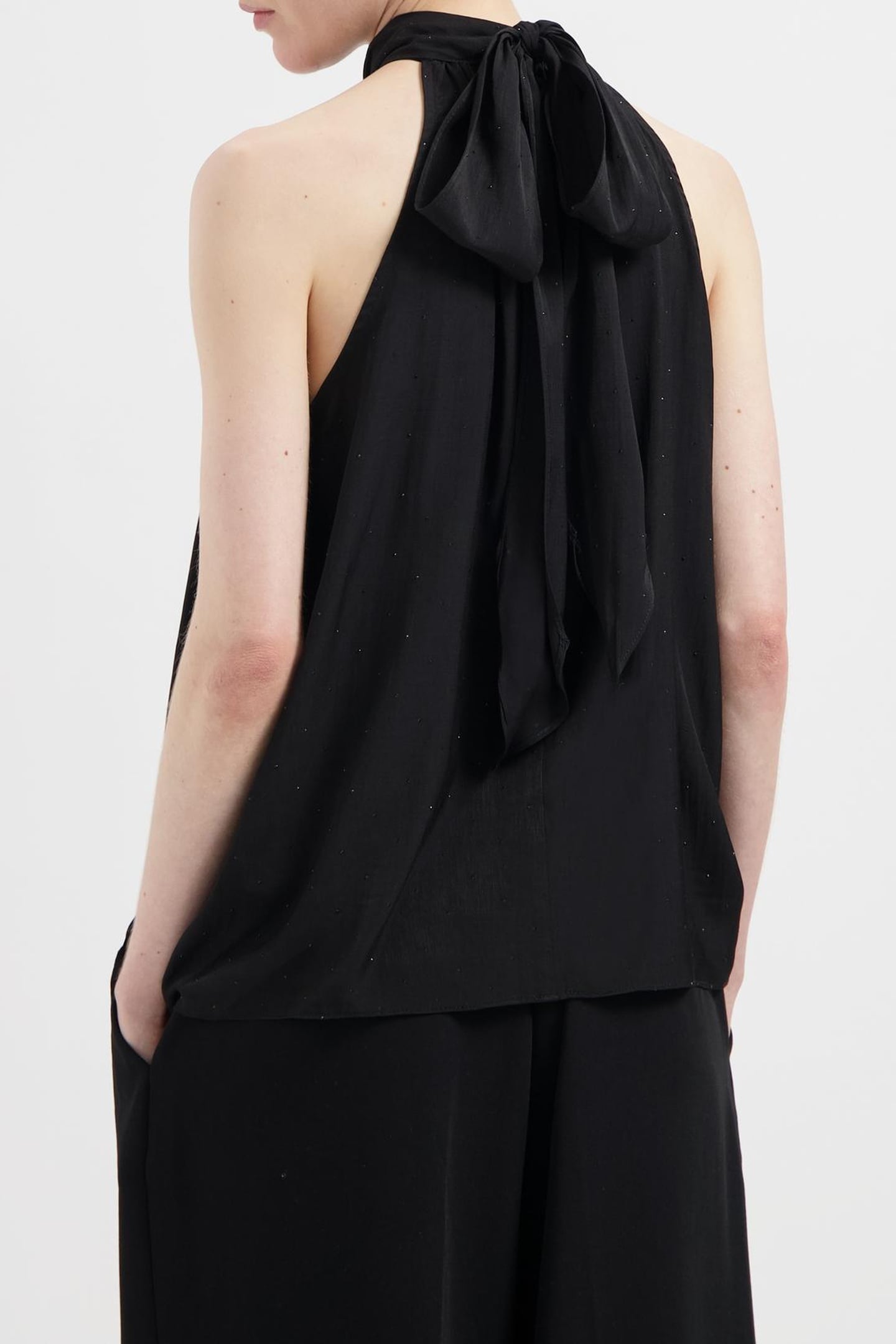 NOUS SOMMES LABELS – HAZEL HALTER TOP BLACK 3
