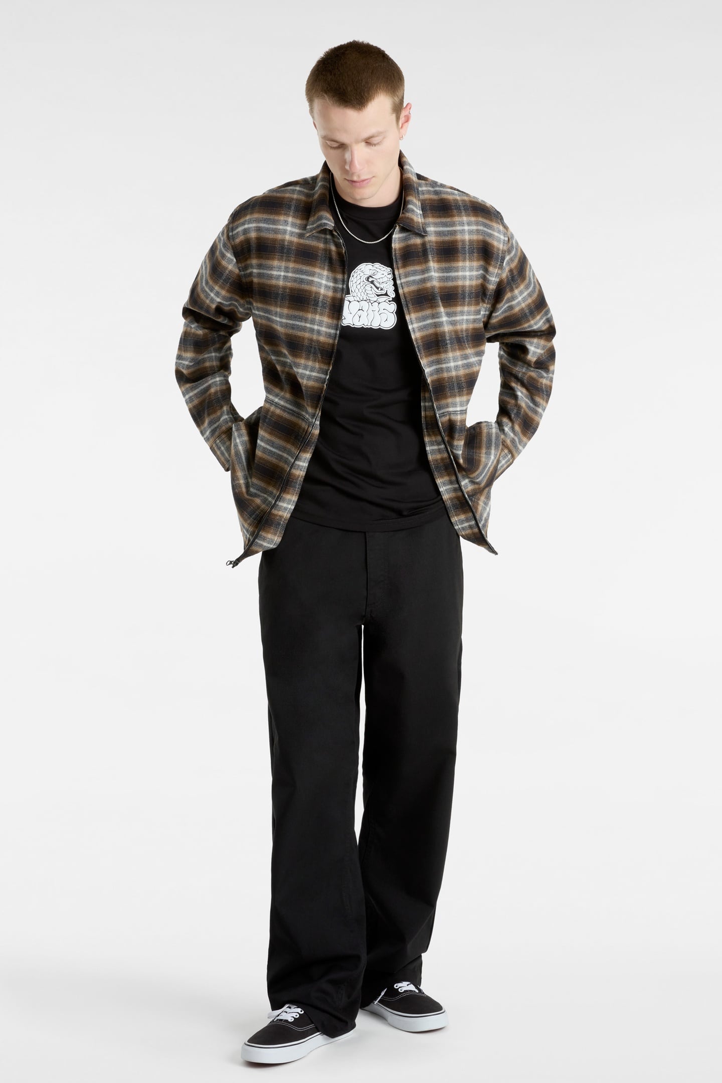 AUTHENTIC CHINO LOOSE PANT BLACK 4